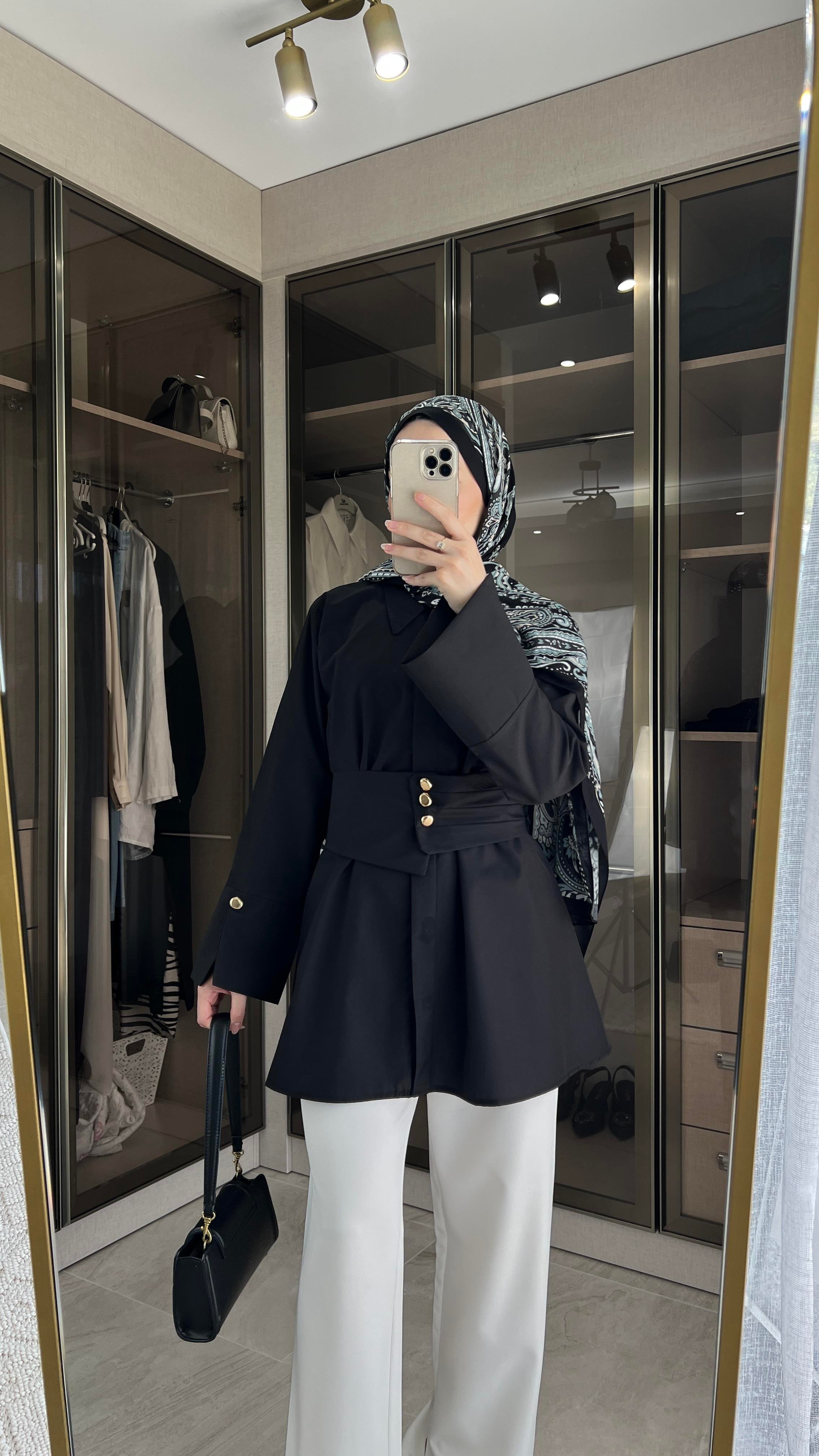 Rian Geniş Kemerli Gömlek - Siyah