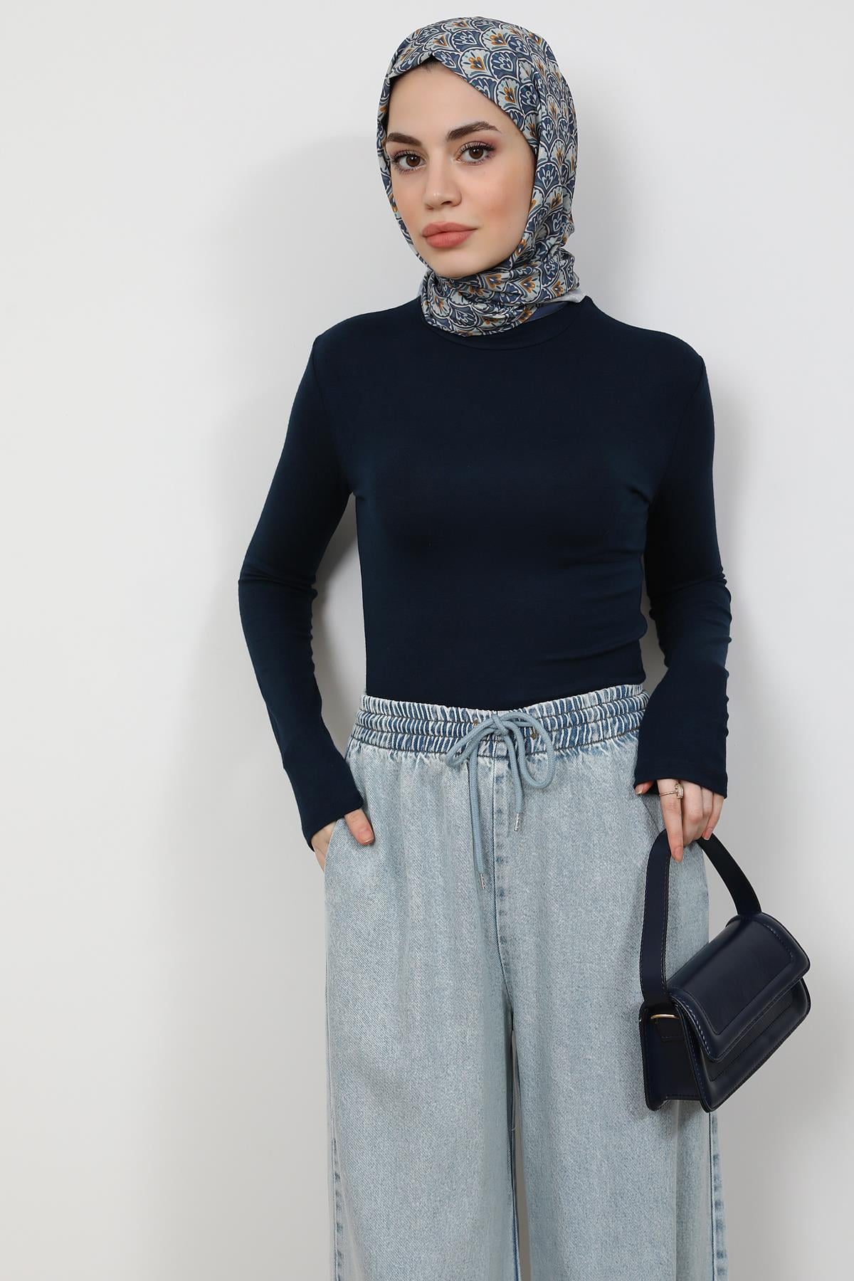 Dik Yakalı Basic - Lacivert