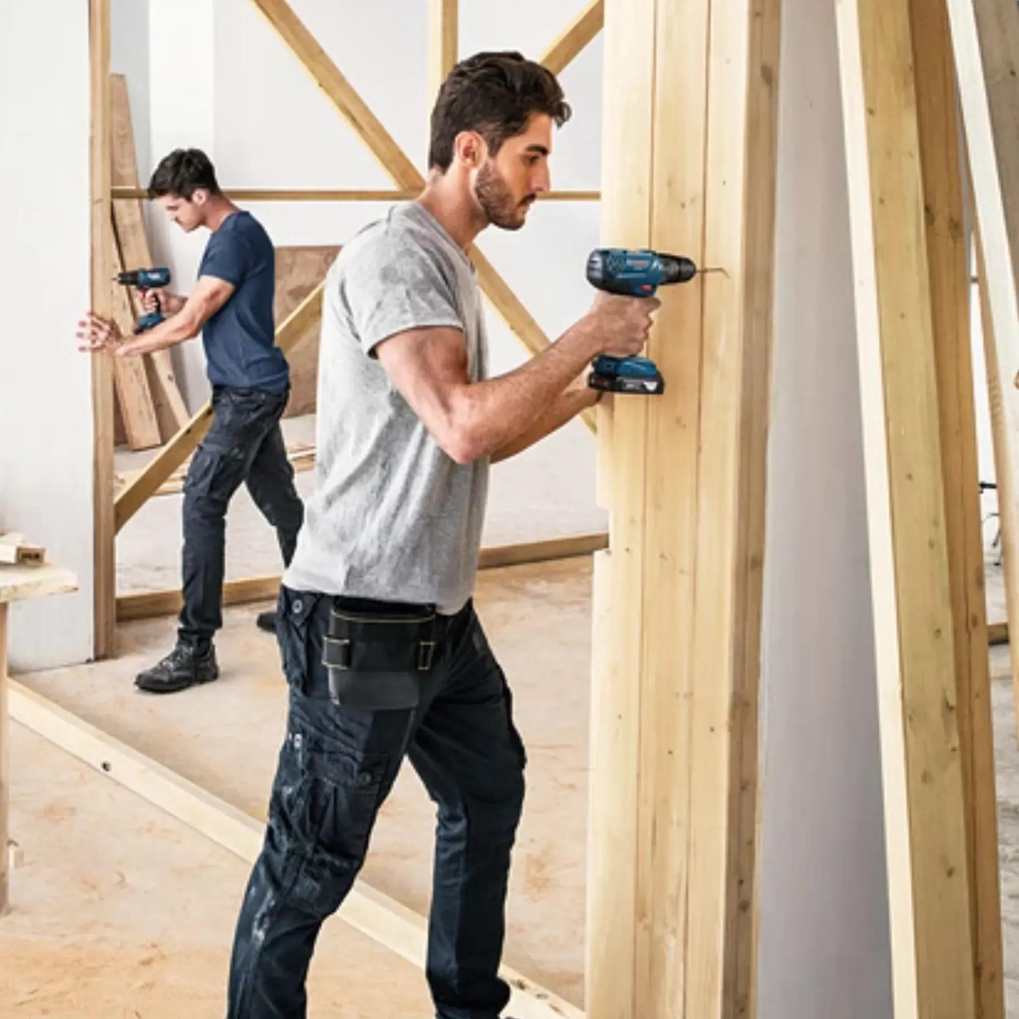 Bosch Gsb 180-Li Akülü Darbeli Vidalama Makinesi (06019F8307)BoschBosch Akülü Darbeli Vidalama Gsb180-Lı 06019F8307263.03.C180