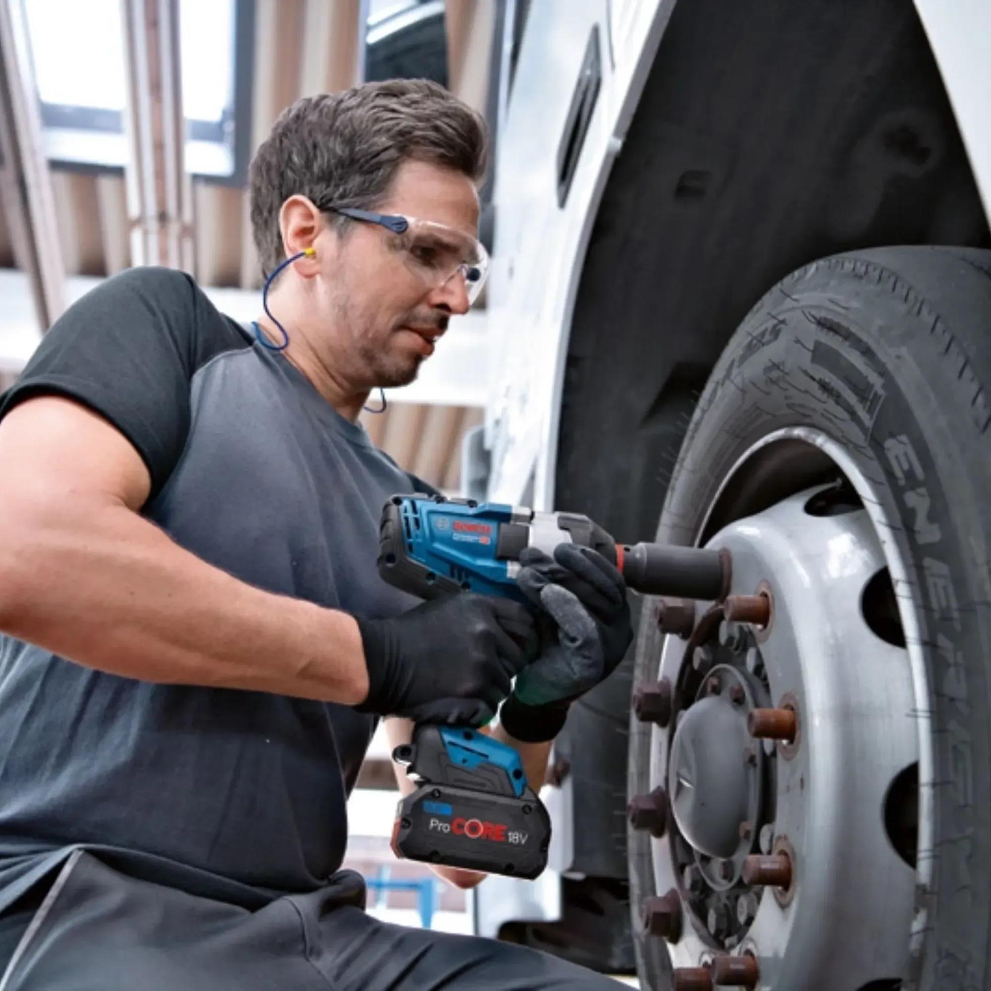 Bosch Darbeli Somun Sıkma GDS 18V-1000 - Yüksek Torklu Akülü Somun SıkmaBoschBosch Darbeli Somun Sıkma Gds18V-1000 263.03.SS24