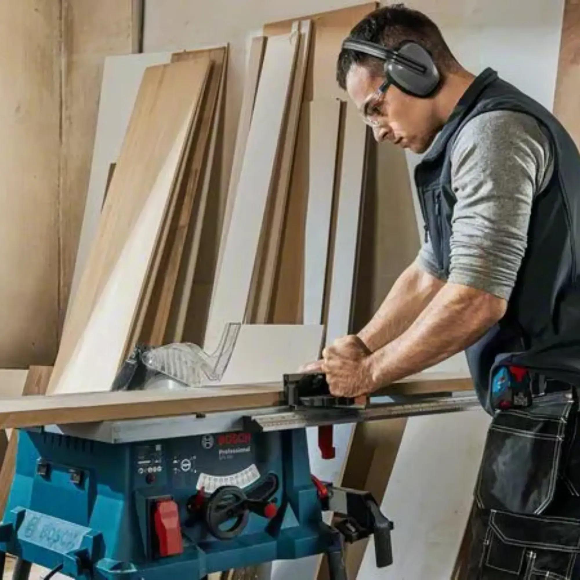 Bosch Gönye Kesme Tezgahı 1800W GTS 254 - Hassas ve GüvenliBoschBosch Gönye Kesme Tezgah 1800W Gts254 263.04.GKM2
