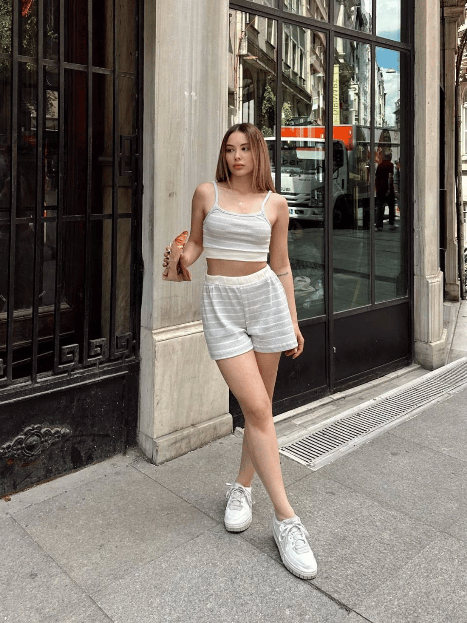 Çizgili şortlu takım gri s3978