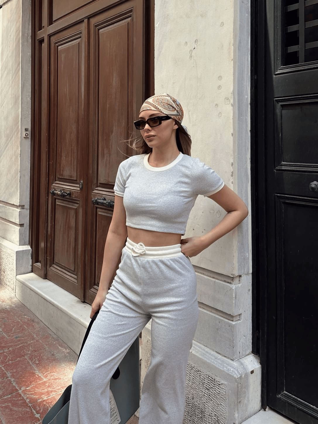 Crop pantolon biyeli takım gri