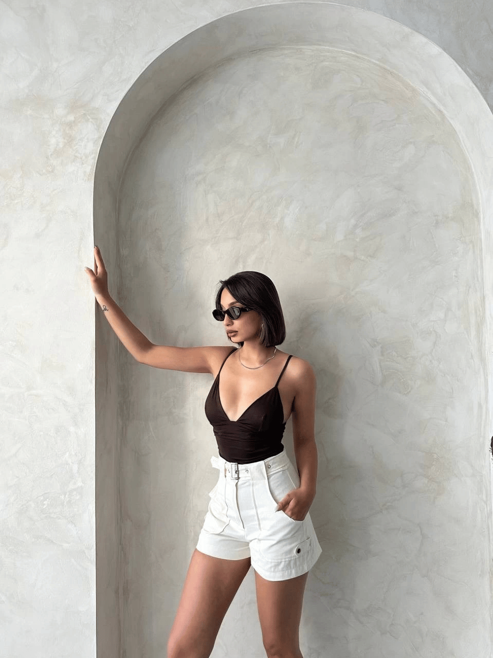 Kemer detaylı gabardin şort krem s25289