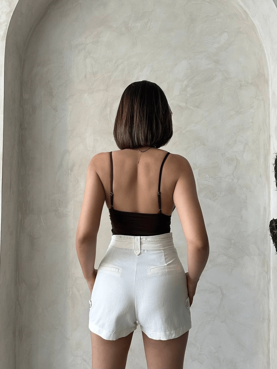 Kemer detaylı gabardin şort krem s25289