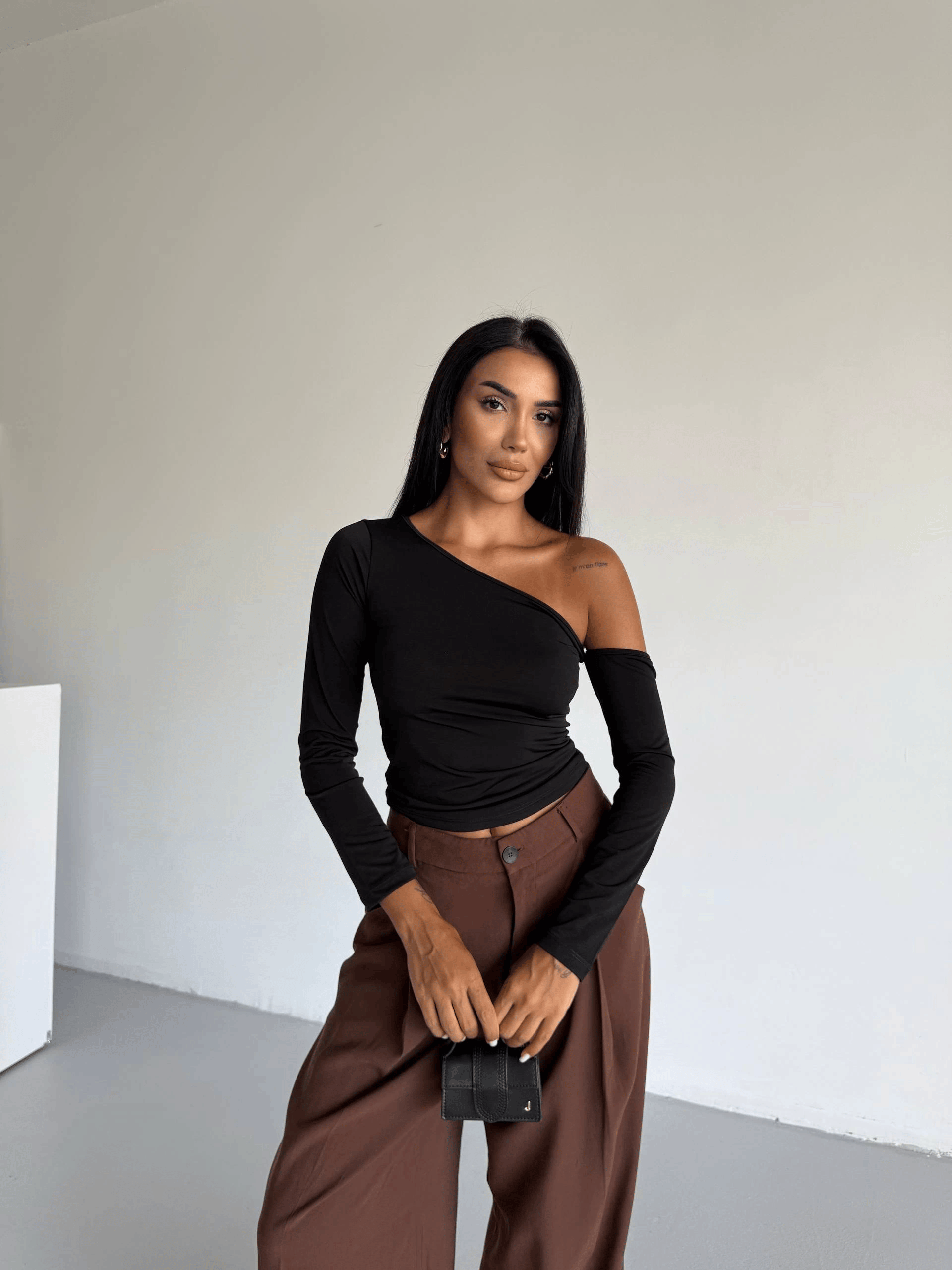 Omuz detaylı kollu bluz siyah f2336