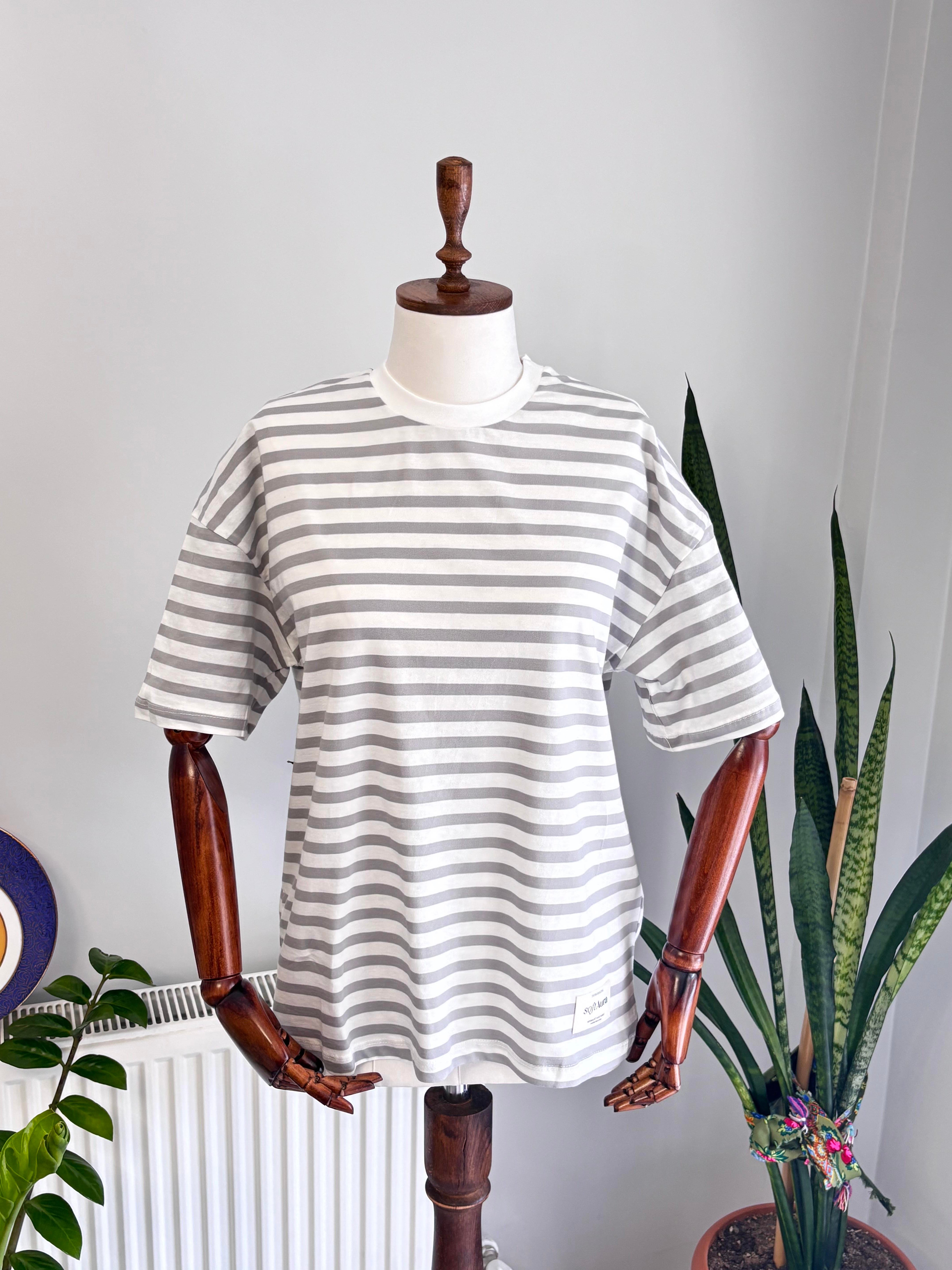 Bisiklet Yaka Gri Çizgili Oversize T-Shirt