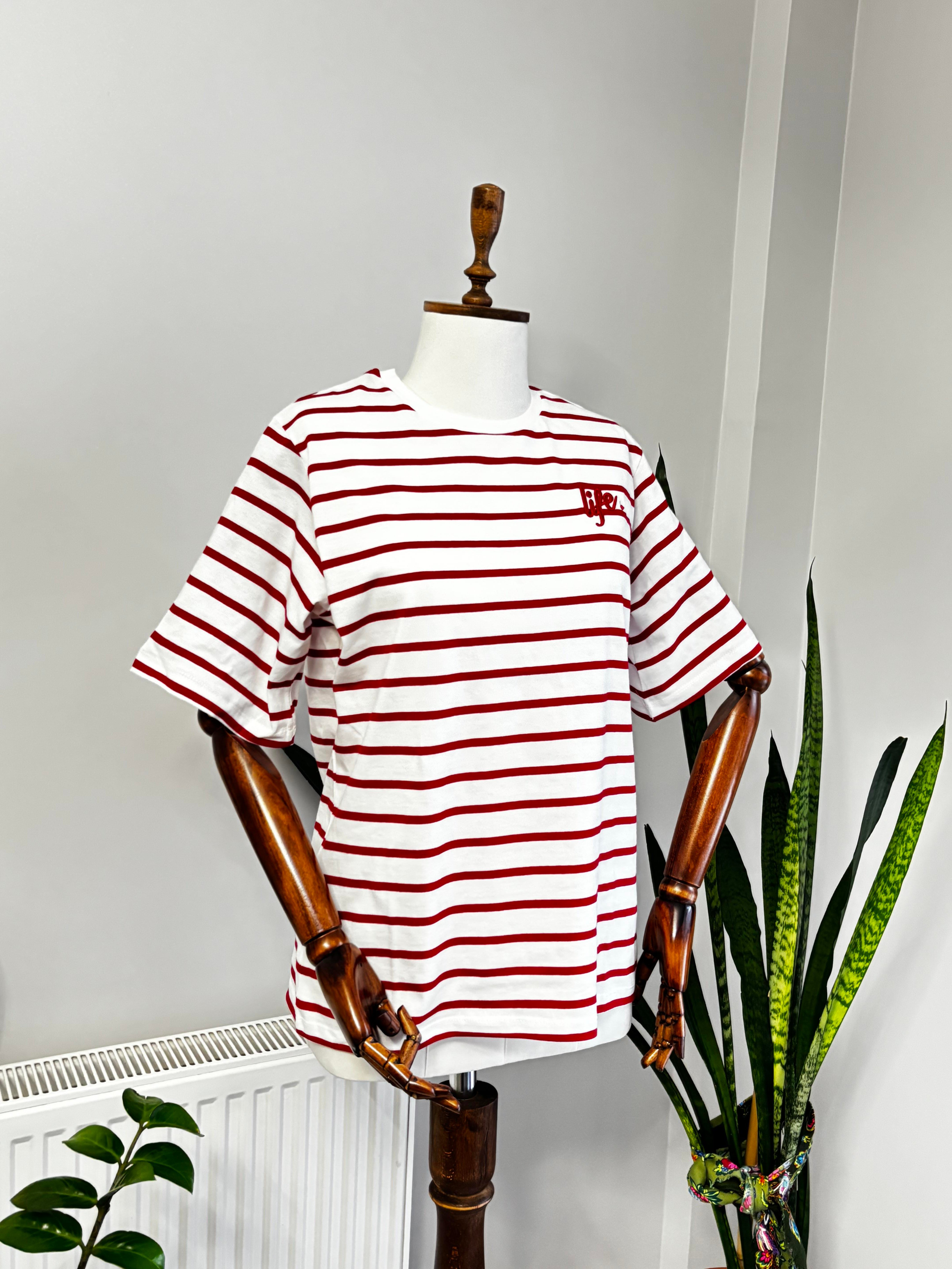 Bisiklet Yaka Kırmızı Çizgili T-Shirt