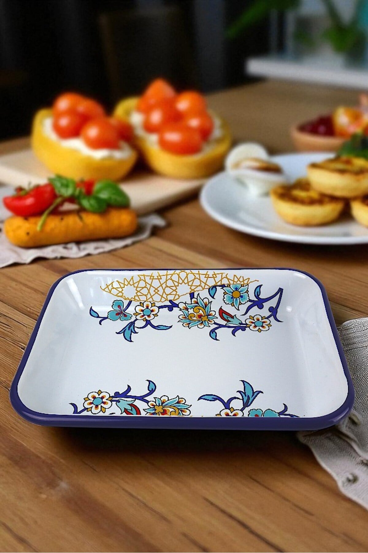 28 No Emaye Dörtgen Tabak Meze Kahvaltılık Kamp Piknik