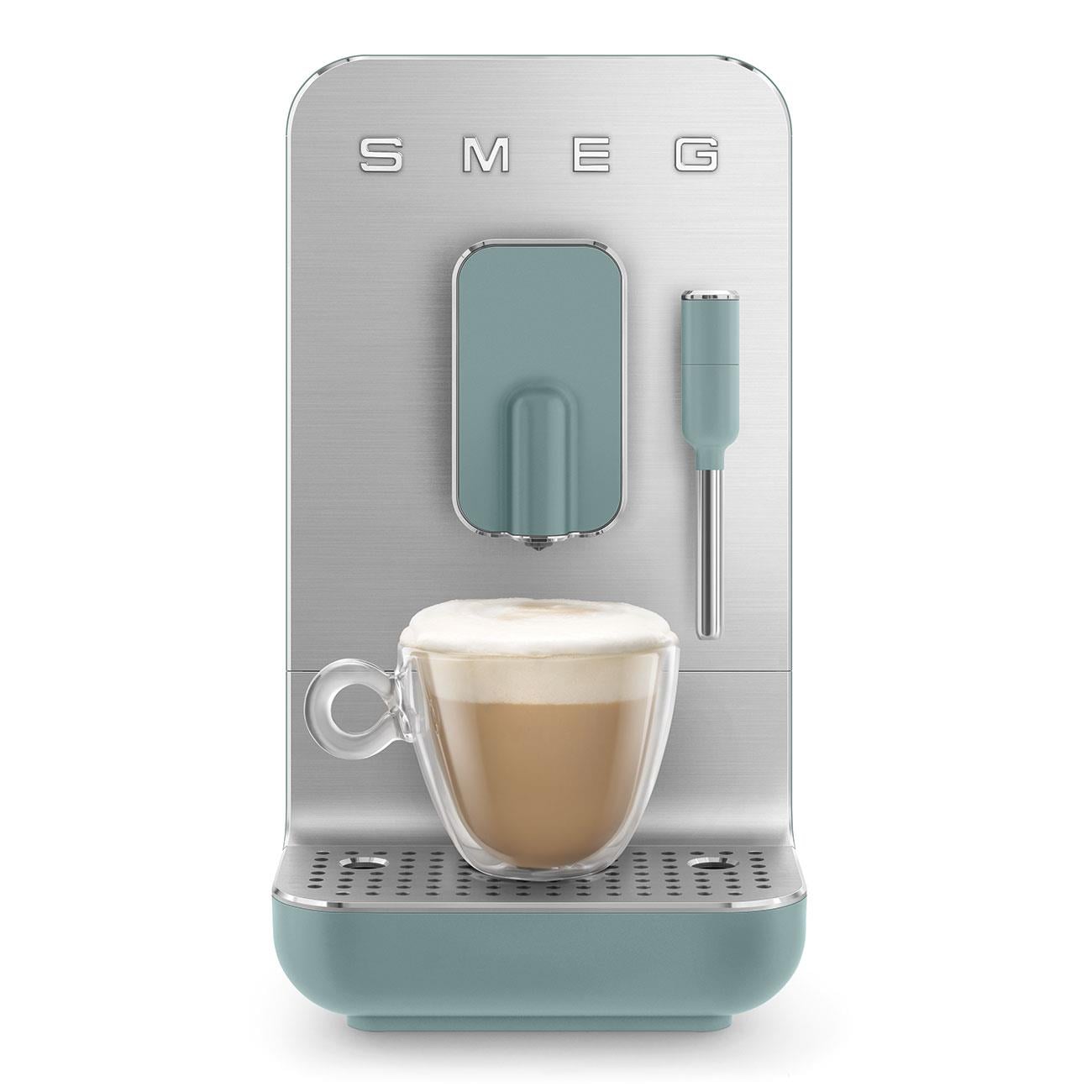 SMEG BCC02 Otomatik Espresso Kahve Makinesi