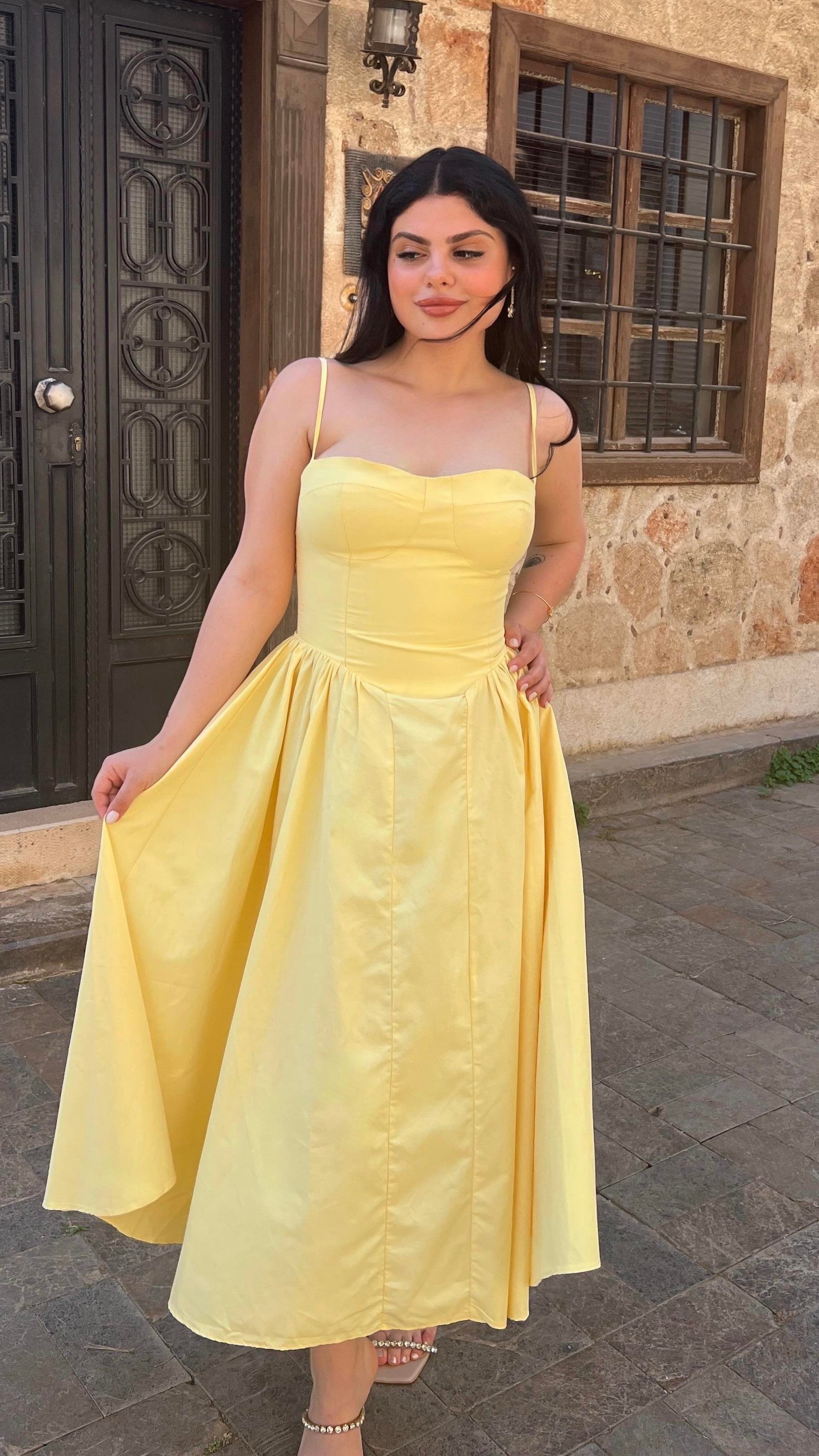 ASKILI GÖĞÜS KUPLU SARI ELBİSE