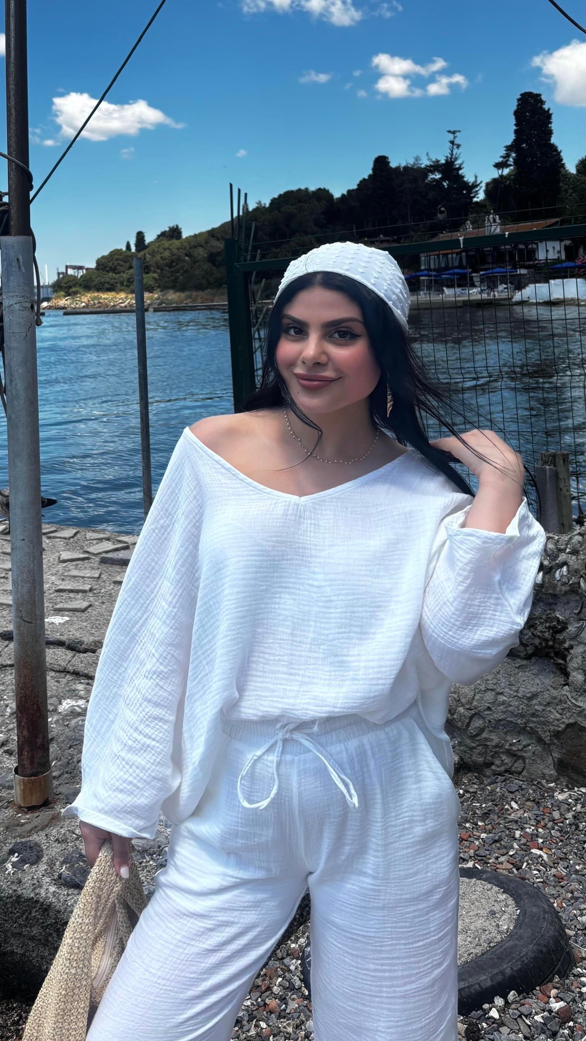 BEYAZ SALAŞ MÜSLİM TAKIM