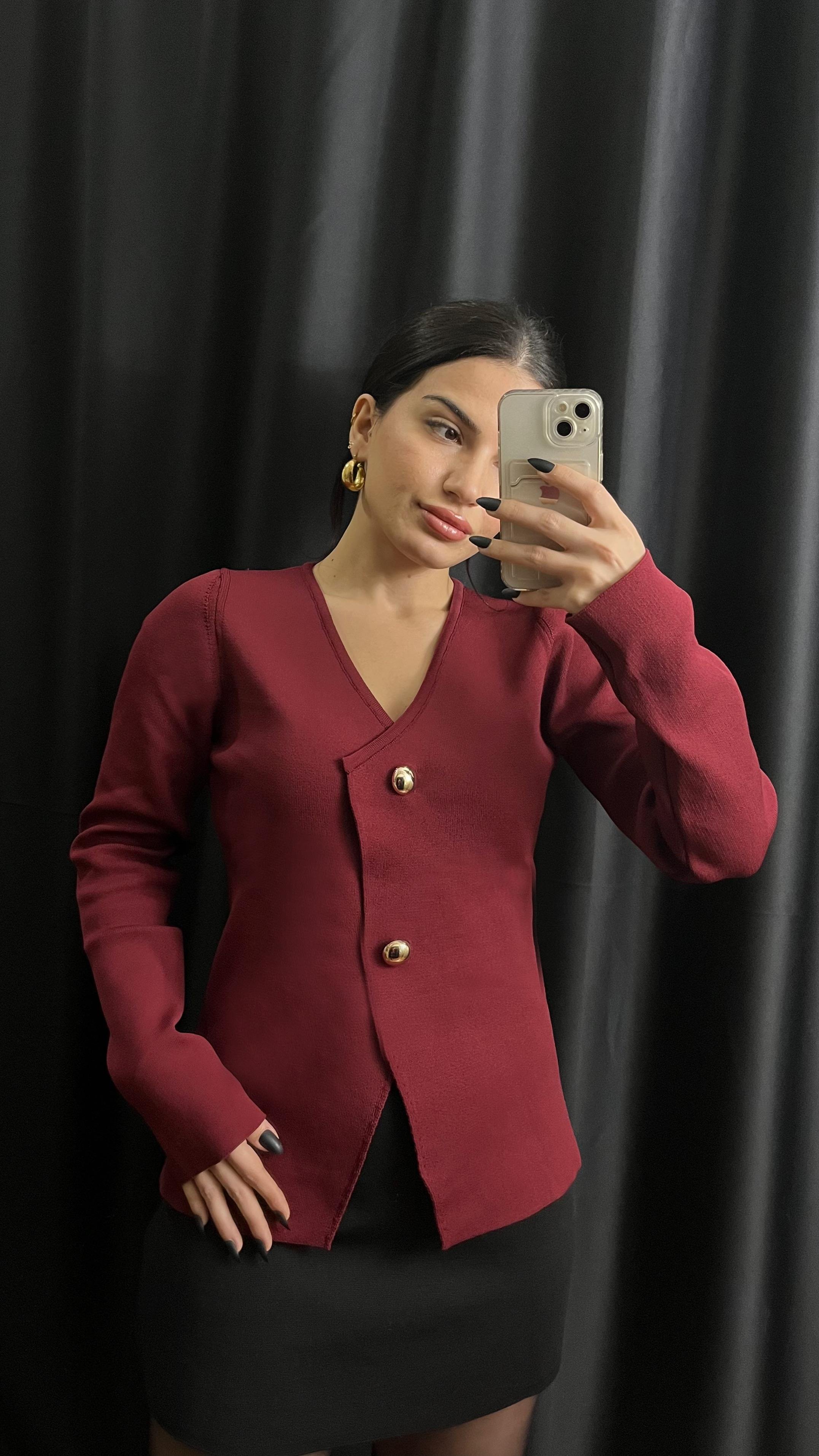 BORDO DÜĞMELİ HIRKA BLUZ