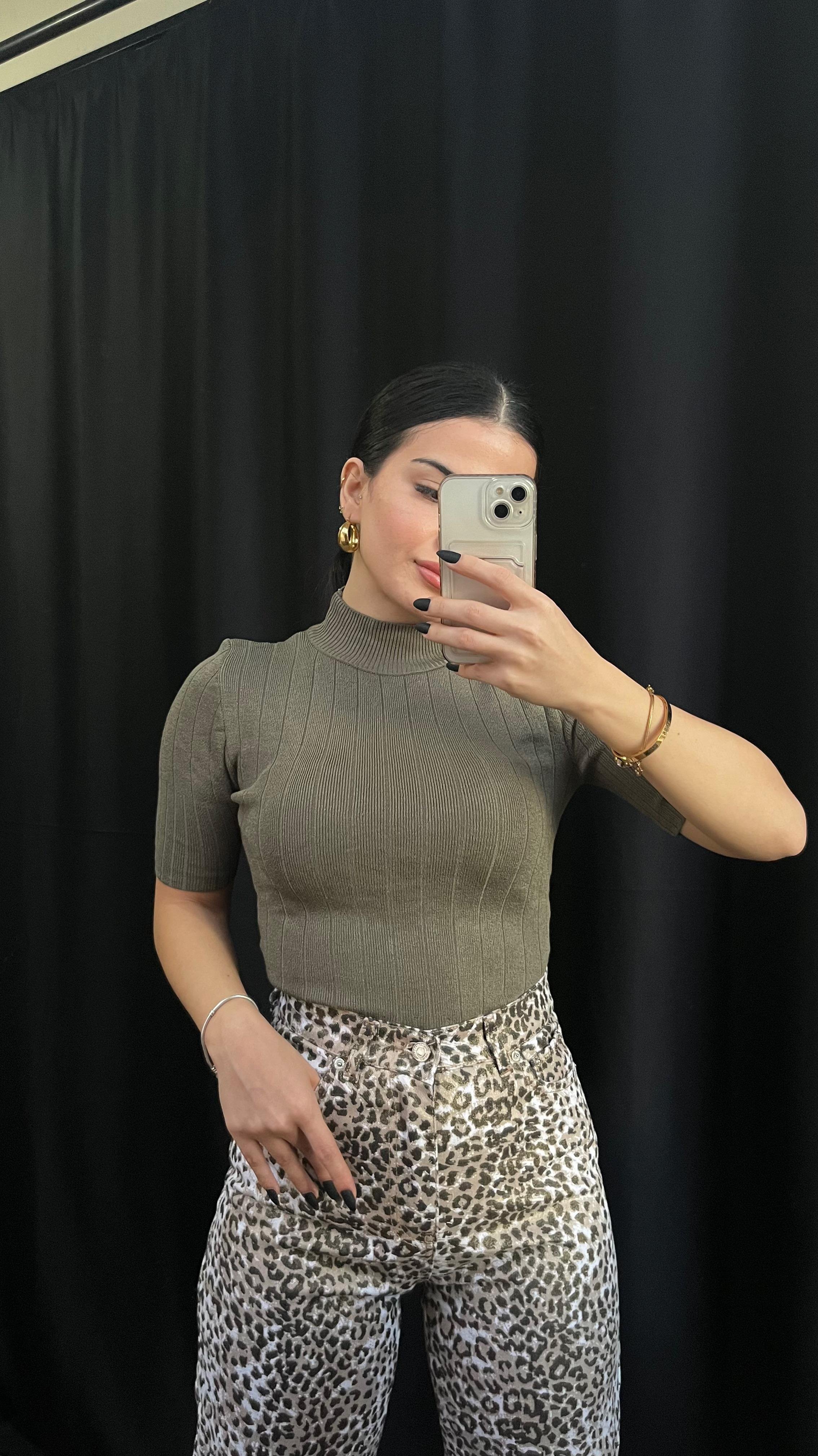 HAKİ KISA KOLLU TRİKO BLUZ