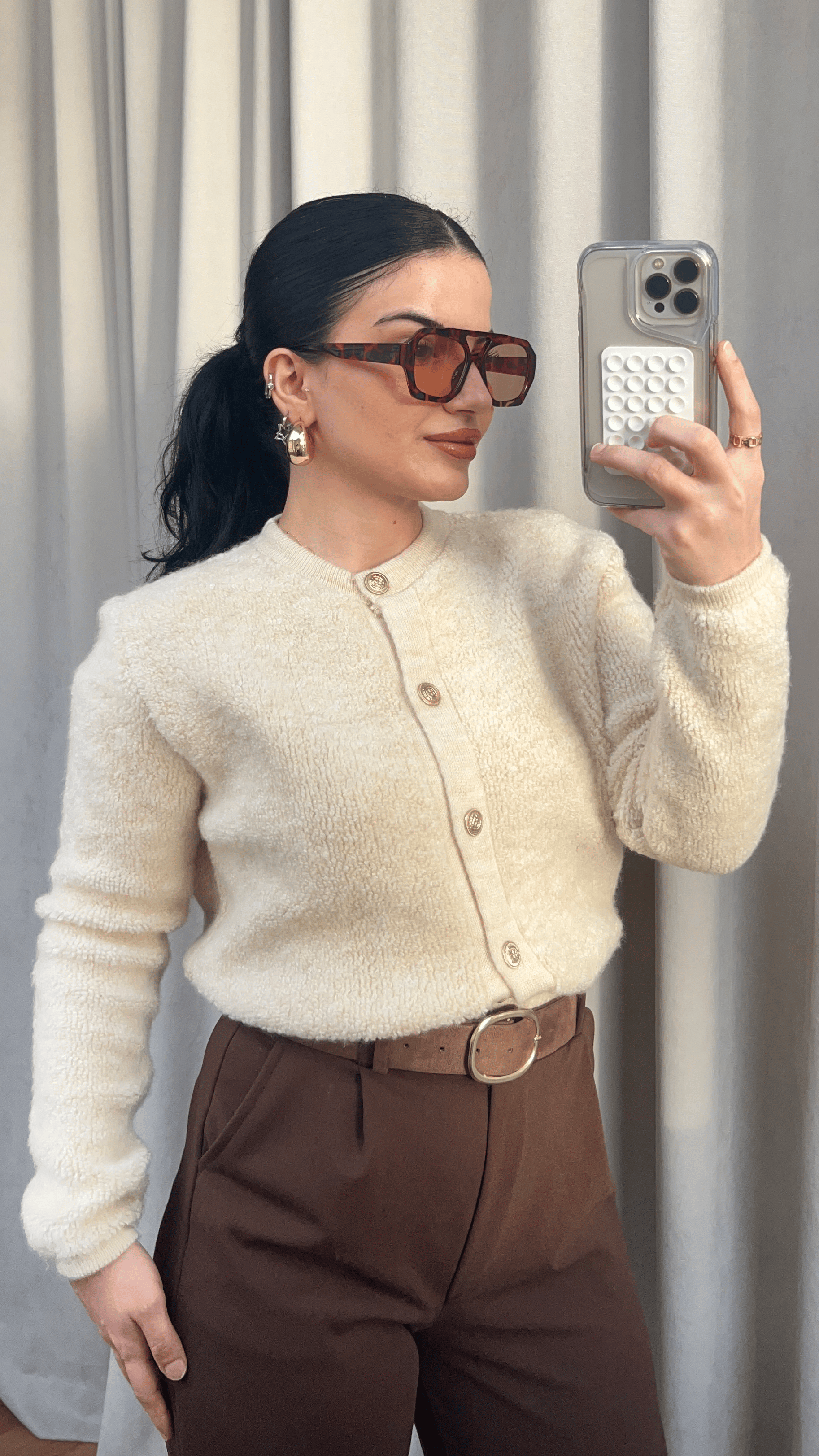 KREM DÜĞME DETAYLI SOFT HIRKA