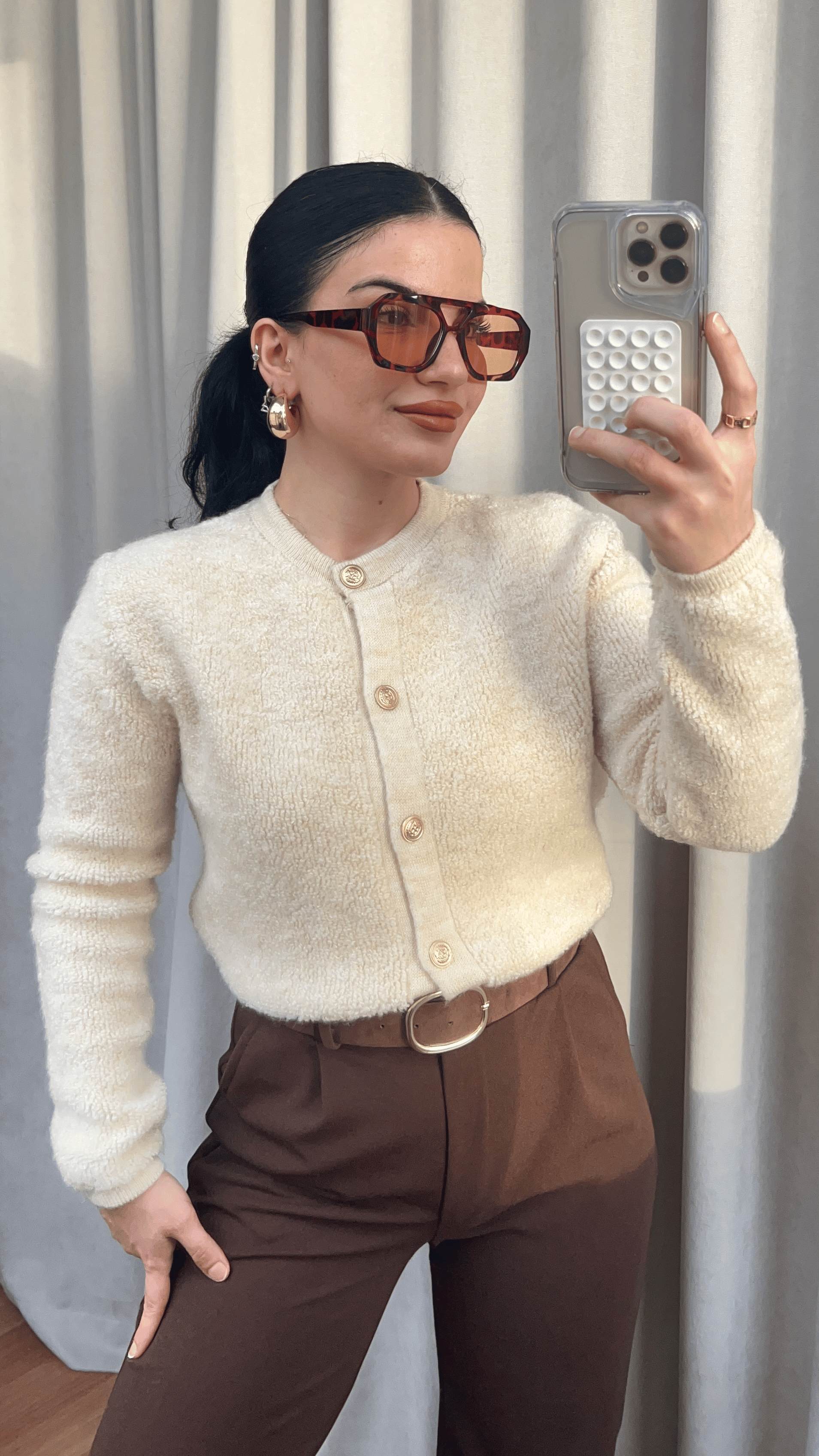 KREM DÜĞME DETAYLI SOFT HIRKA