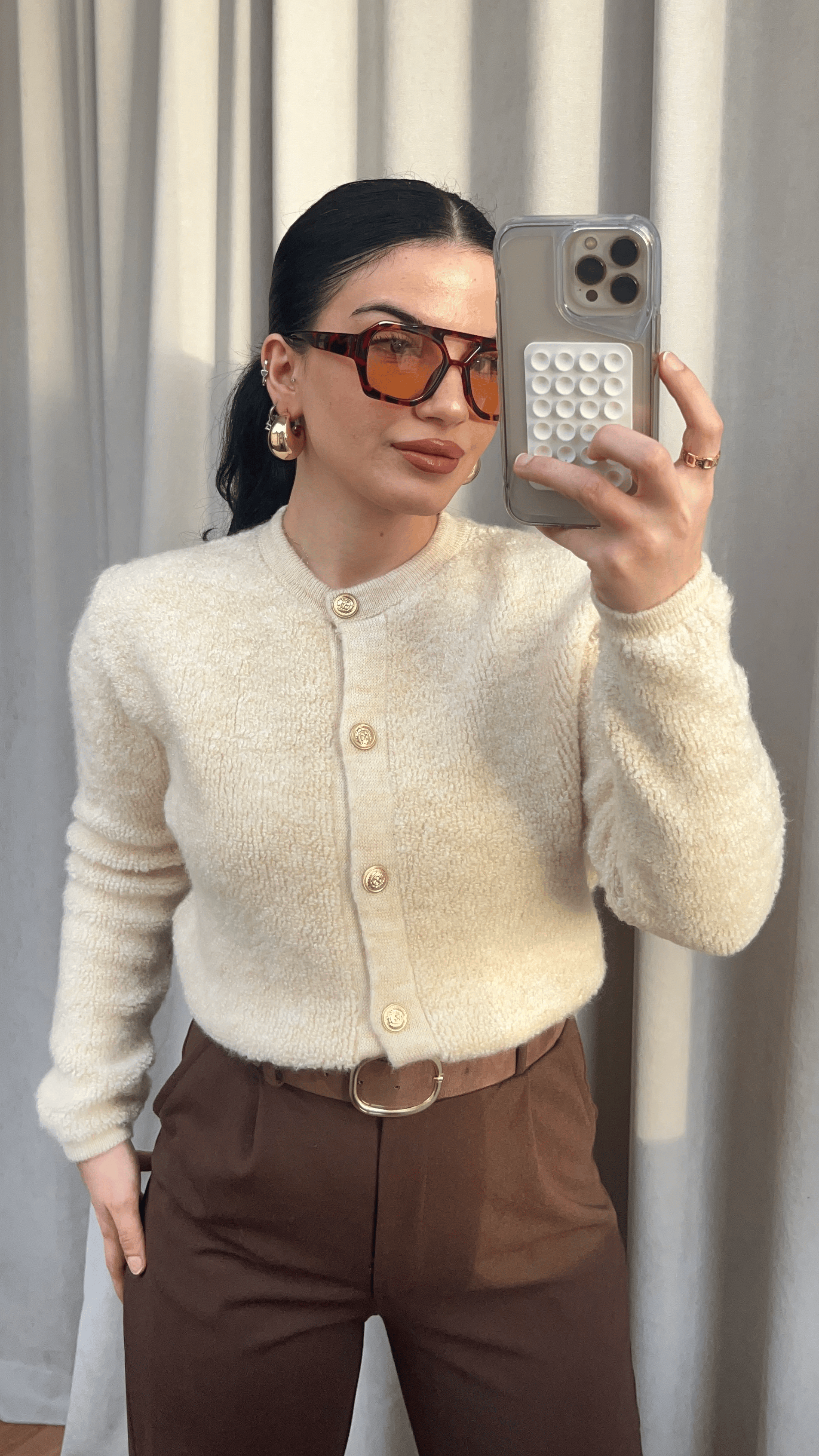 KREM DÜĞME DETAYLI SOFT HIRKA