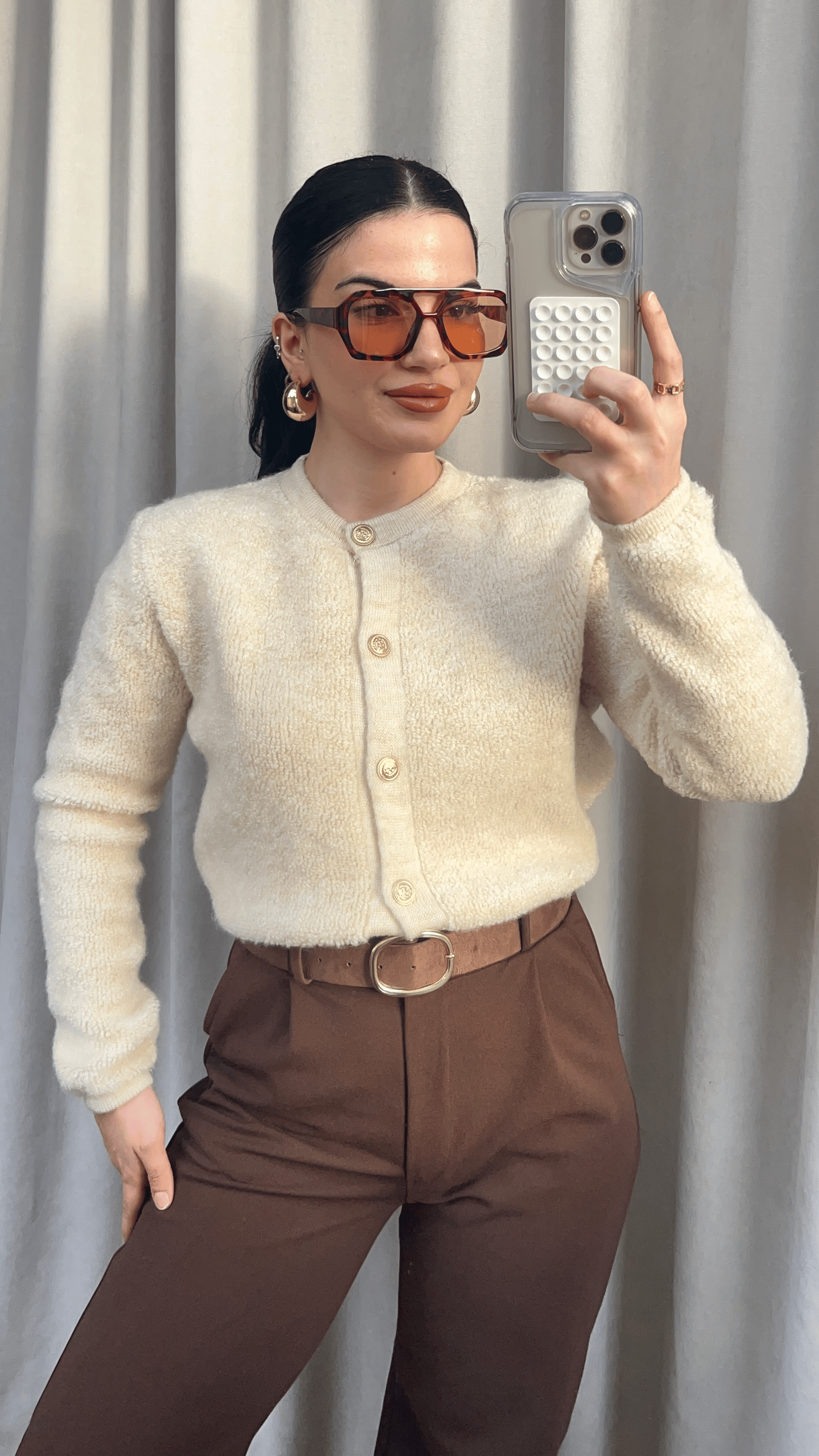 KREM DÜĞME DETAYLI SOFT HIRKA