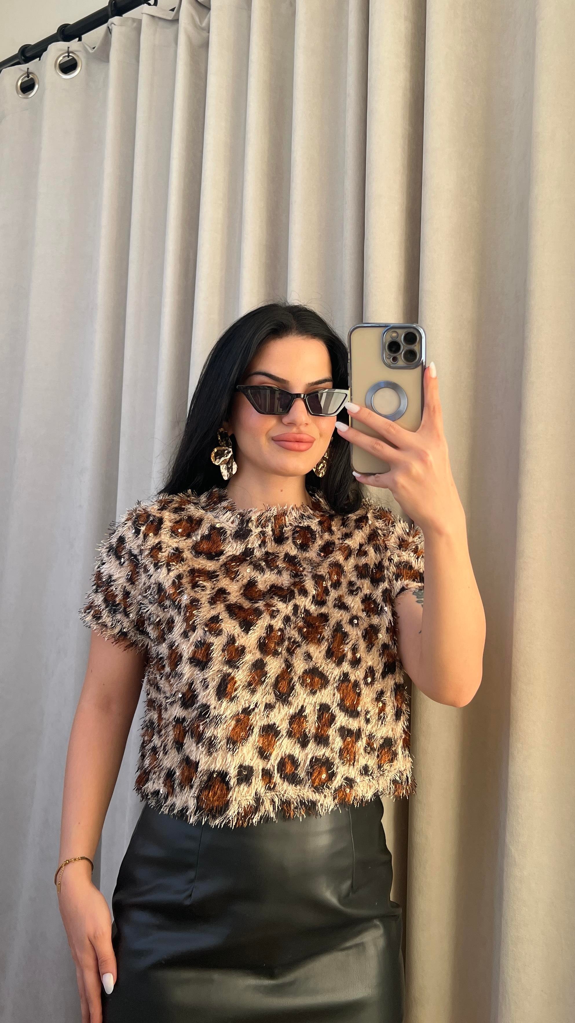 LEOPAR SAÇAK PULLU BLUZ