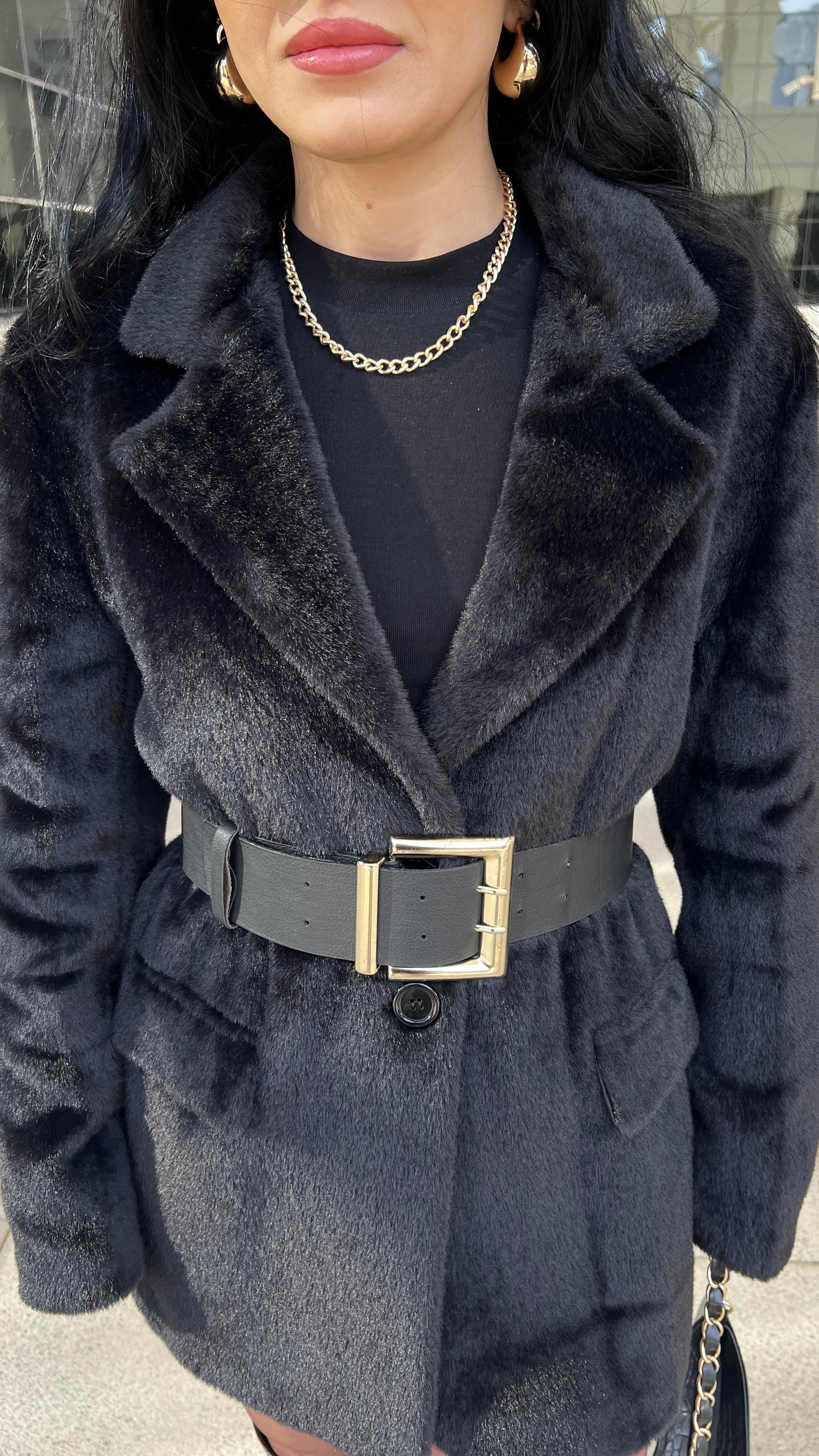 SİYAH DOKULU BLAZER CEKET