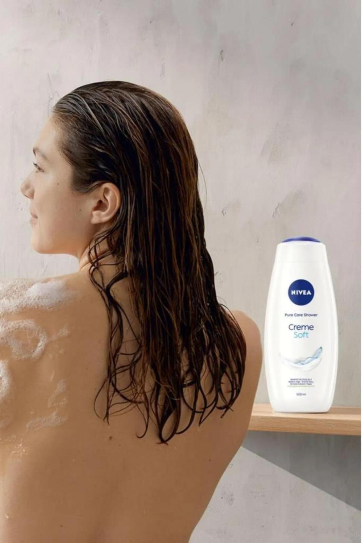 NIVEA Creme Soft Kremsi Dokunuş Banyo ve Duş Jeli 500ml, Temizlerken Bakım Yapar, Badem Yağı, Nemlendirici