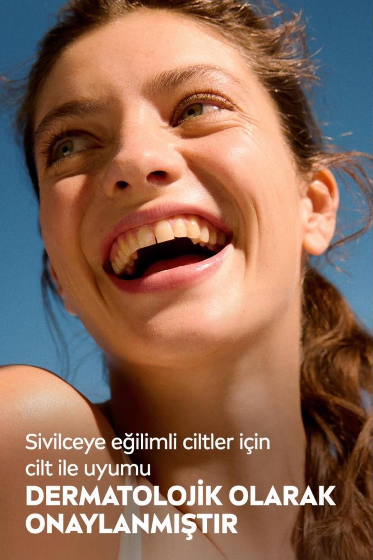 NIVEA Derma Skin Clear Sivilce Karşıtı Tonik 200ml,Salisilik Asit,Niasinamid,Deniz Tuzu,Gözenek Arındırıcı