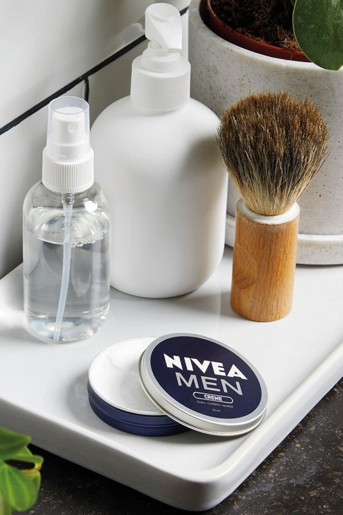 NIVEA MEN Erkek Creme 30ml, Yoğun Nemlendirici, Yağlı ve Yapışkan His Bırakmaz, Hızlı Emilir, El Vücut Yüz