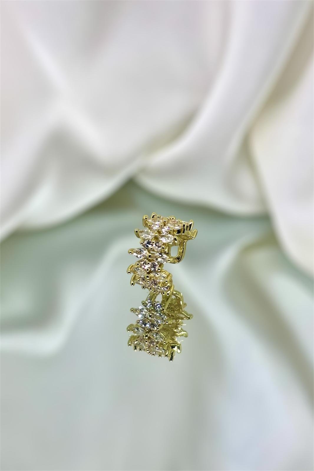 Altın Kaplama Zirkon Taşlı Earcuff