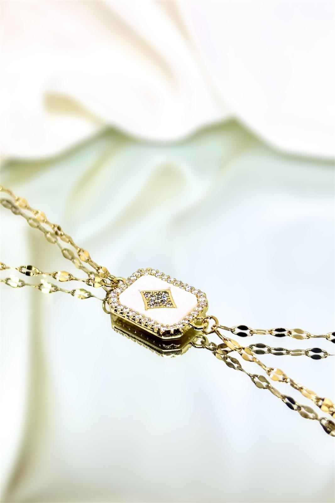 Baget Model Beyaz Sedefli Taşlı Şahmeran