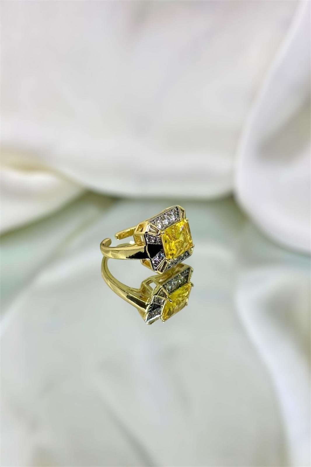 Baget Sarı Taşlı Ayarlanabilir Gold Yüzük