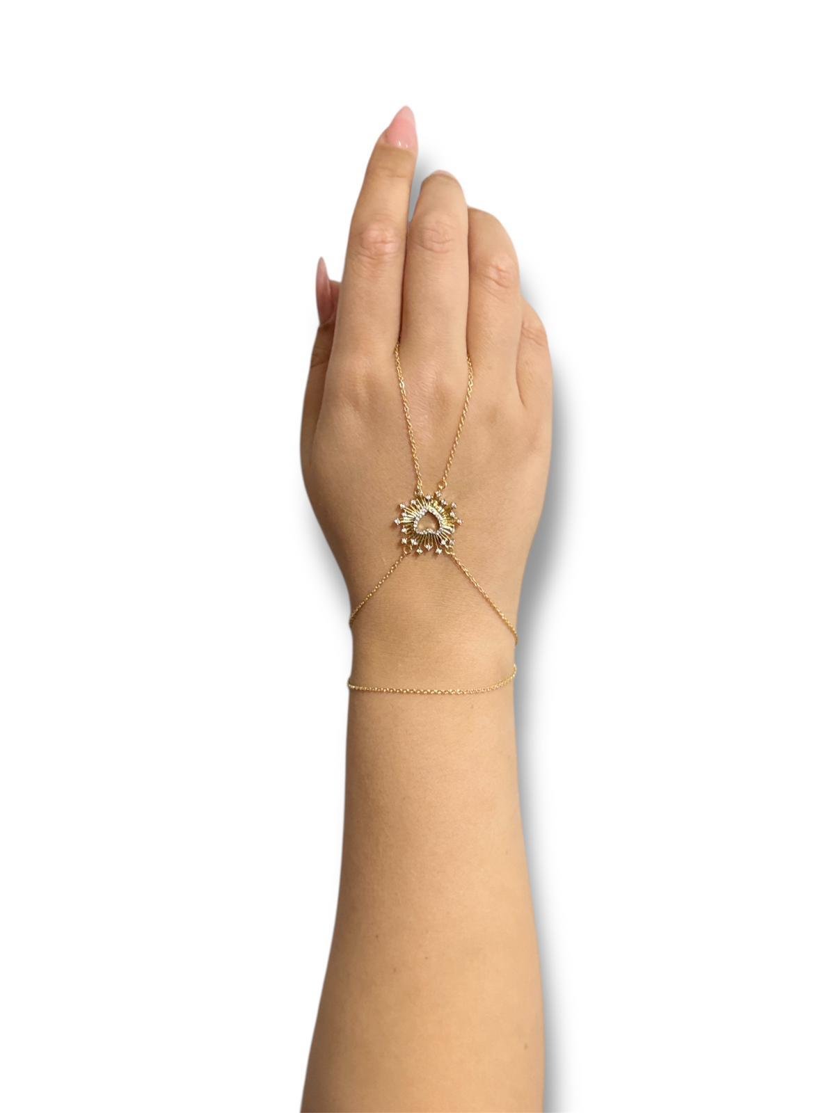 Zirkon Taşlı Kalp Detaylı Gold Şahmeran