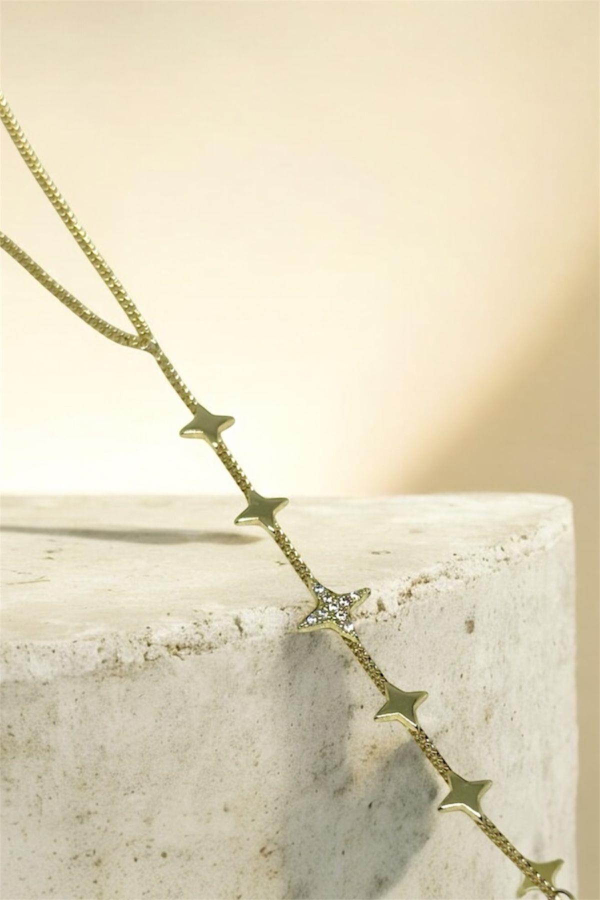 Zirkon Taşlı Yıldız Detaylı Gold Şahmeran