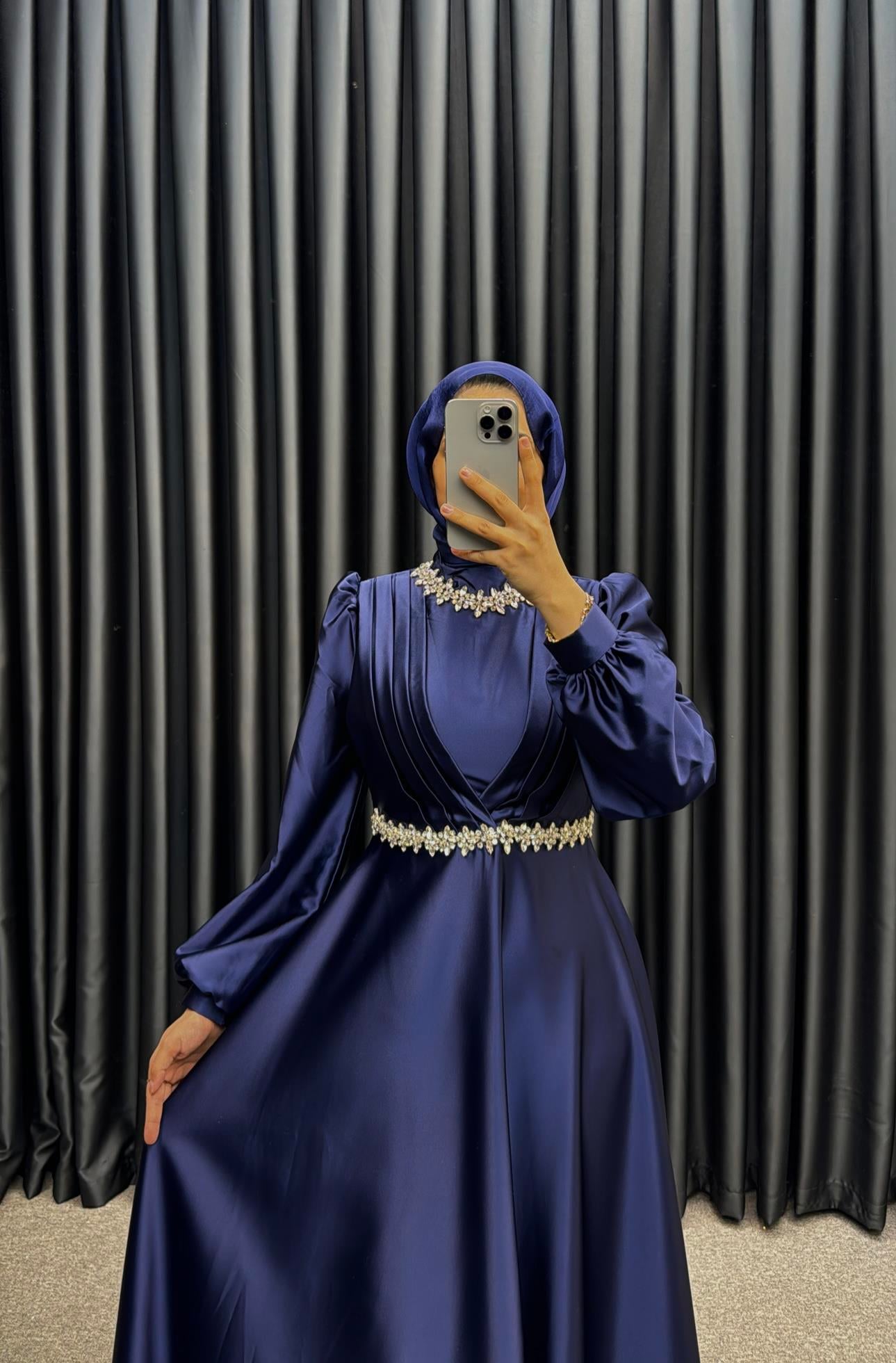 Asel Abiye Lacivert