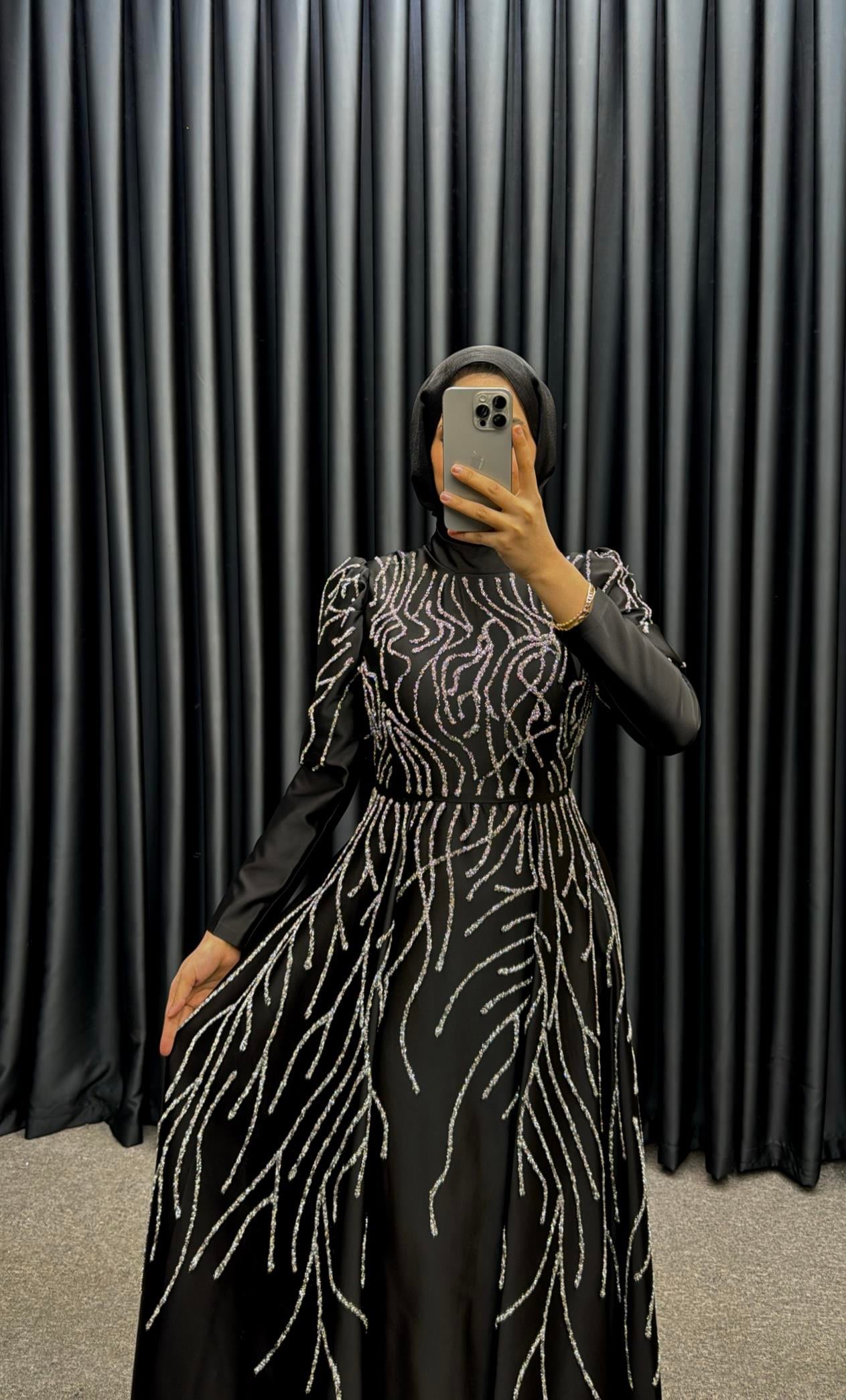 Derin Abiye Siyah