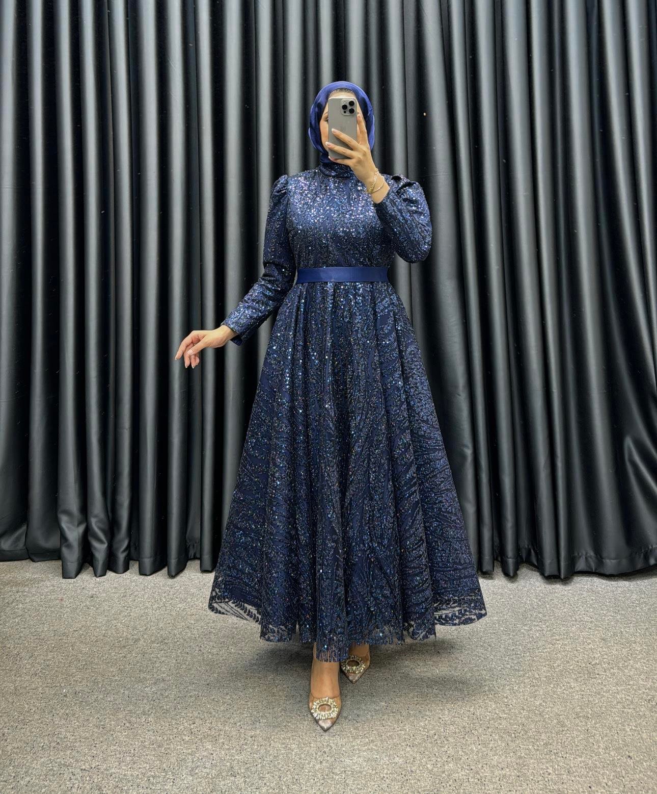 Dora Abiye Lacivert