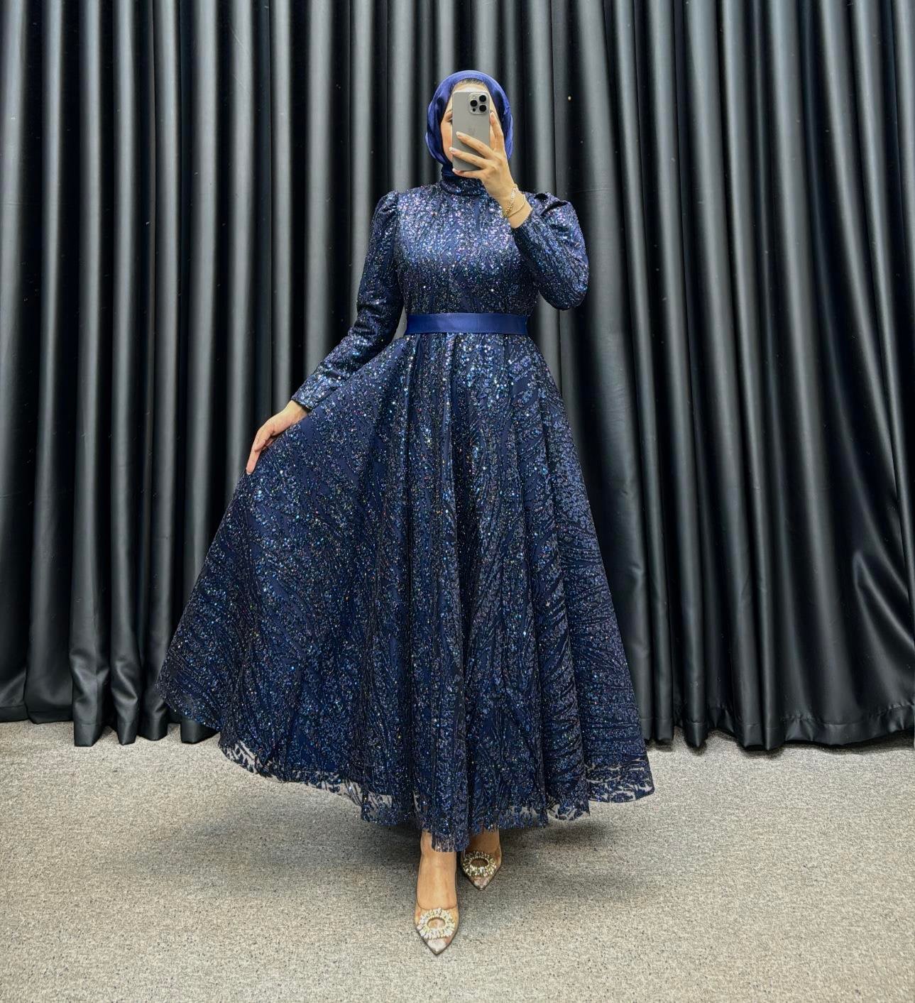 Dora Abiye Lacivert