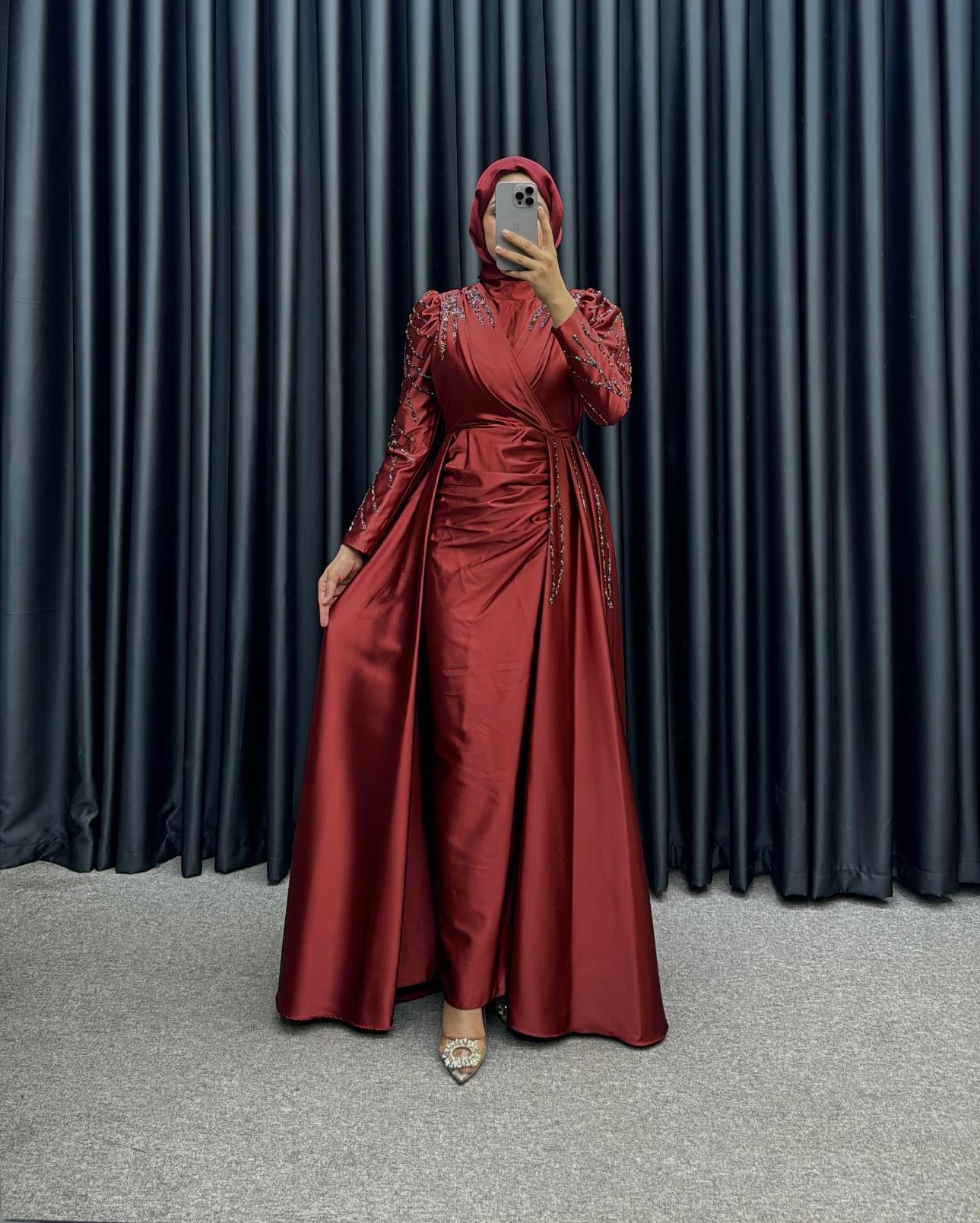 Lori Abiye Bordo