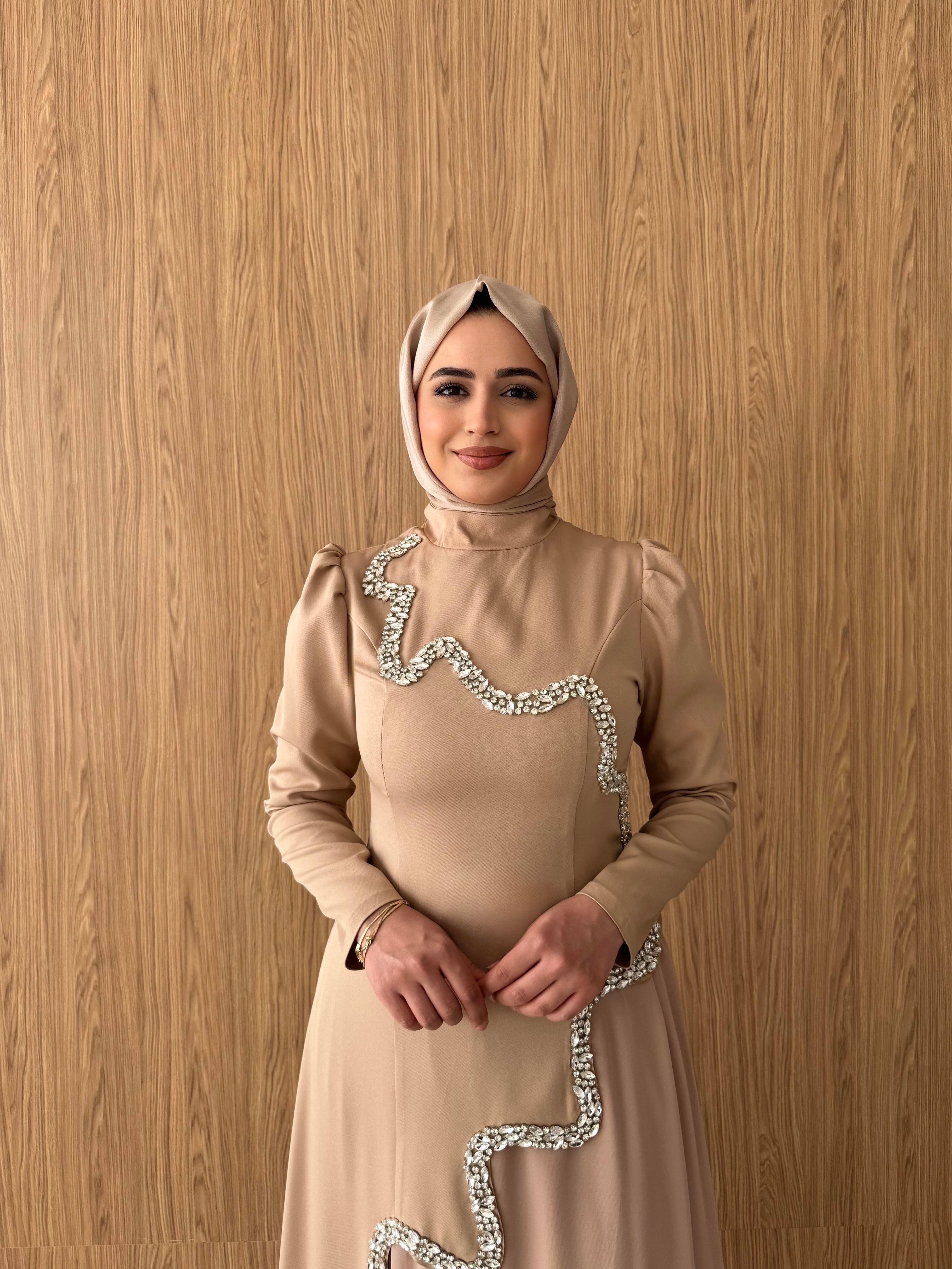 BEYHAN BUTİKTaşlı Etekli Takım Vizon