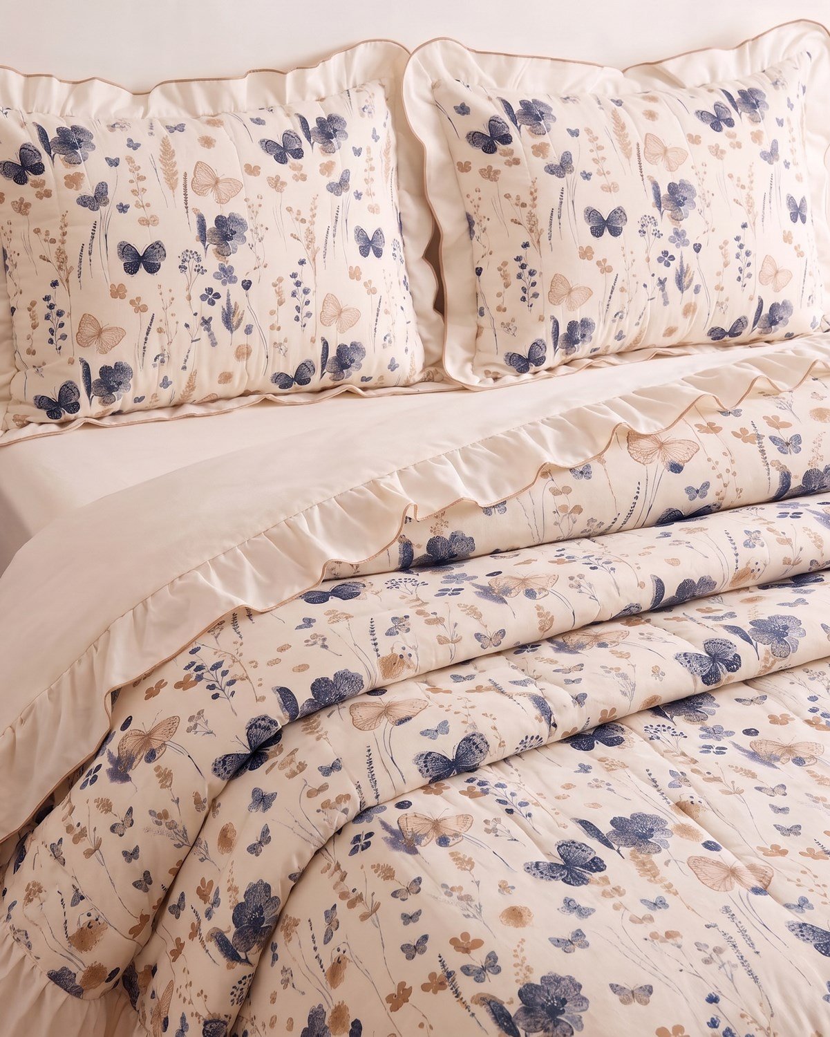 Butterfly Premium Fırfırlı Çift Kişilik Nevresim Seti 