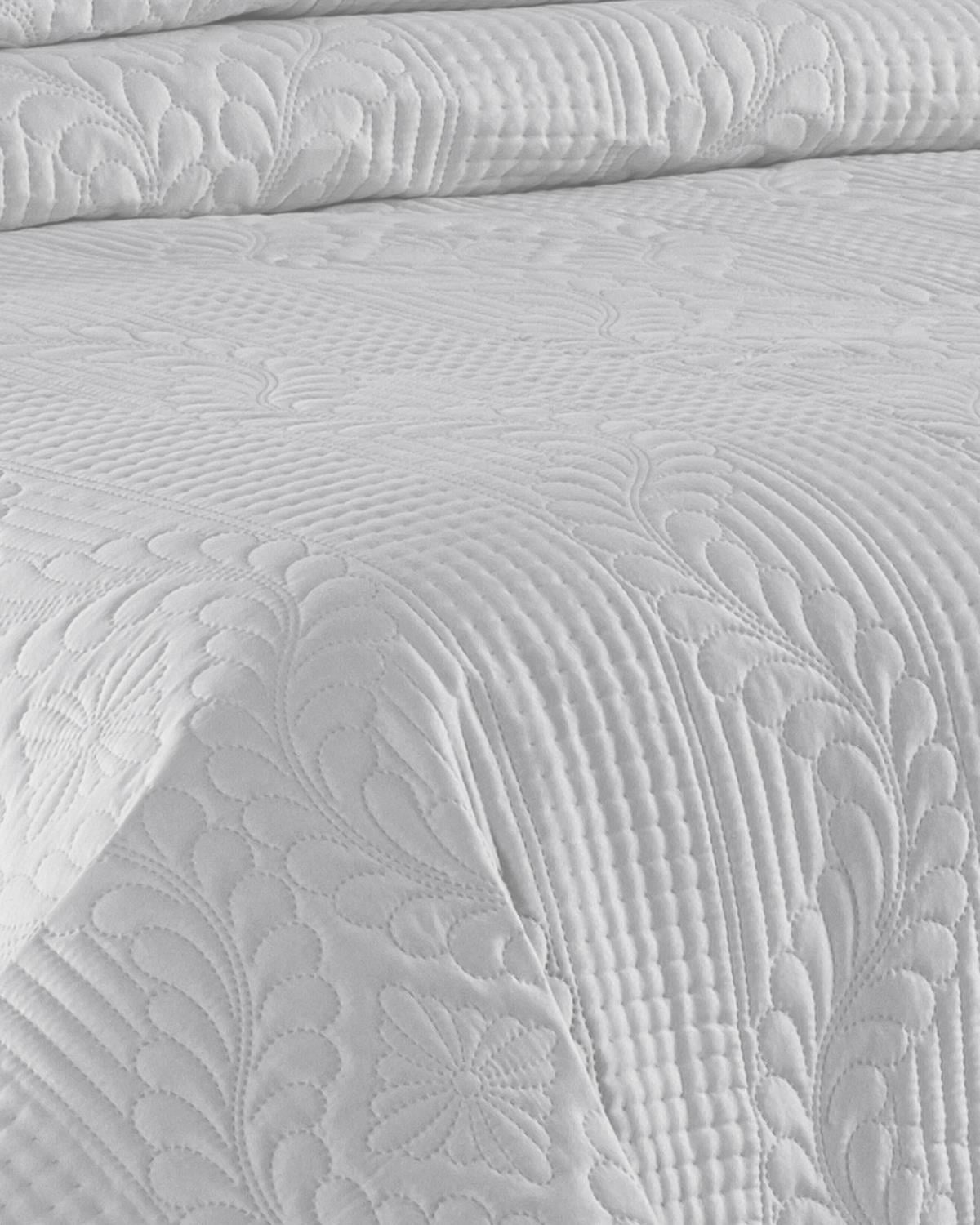 Jumbo Soft Çift Taraflı Çift Kişilik Yatak Örtüsü 3 Parça / Beyaz