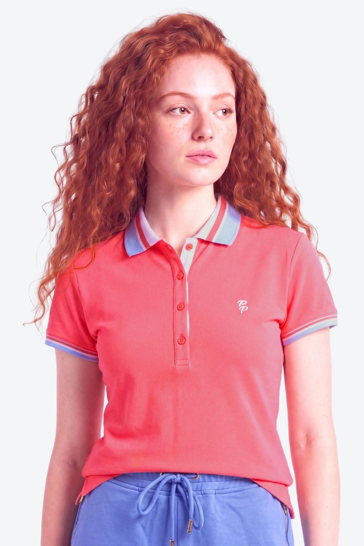 Kadın PP Eva Nakış Detaylı Ayaksız Yaka Slim Fit Polo Yaka T-Shirt