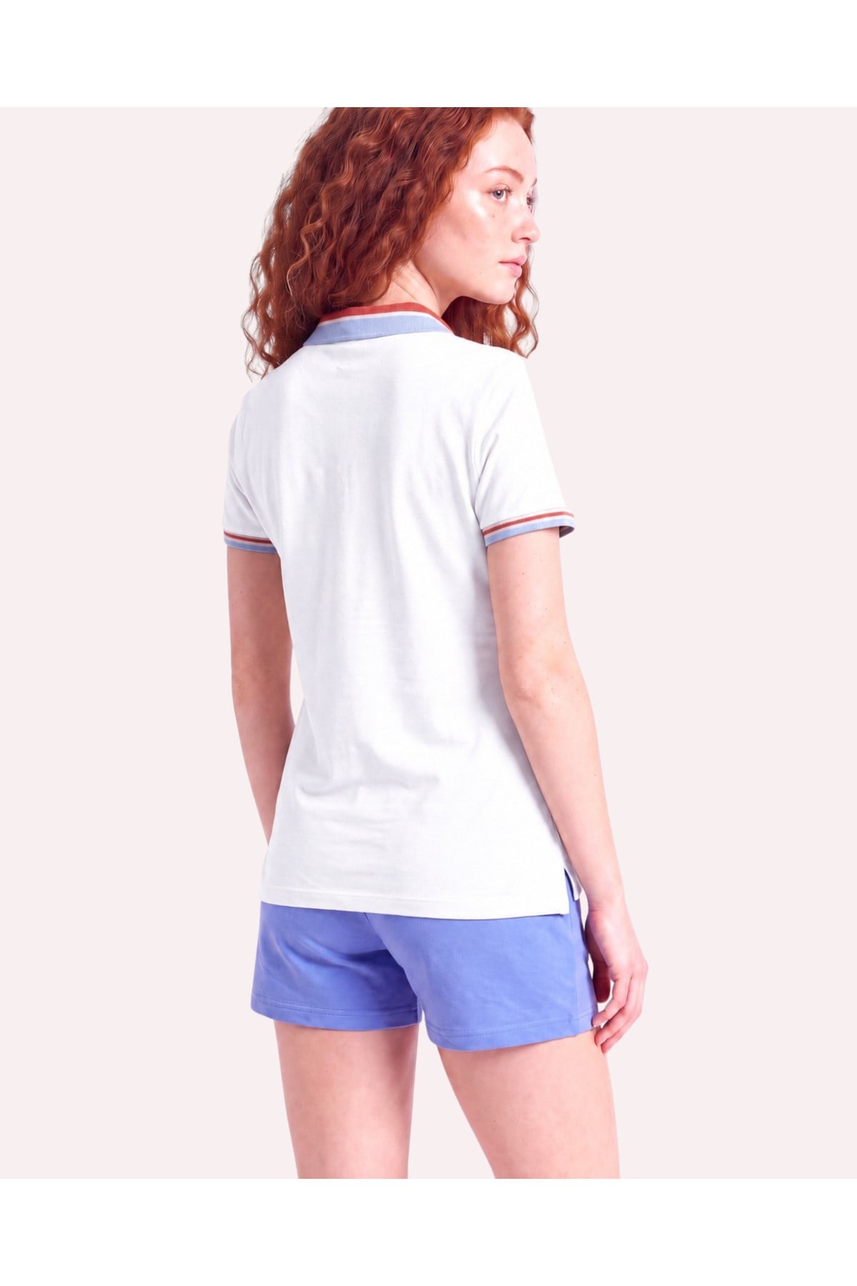 Kadın PP Eva Nakış Detaylı Ayaksız Yaka Slim Fit Polo Yaka T-Shirt