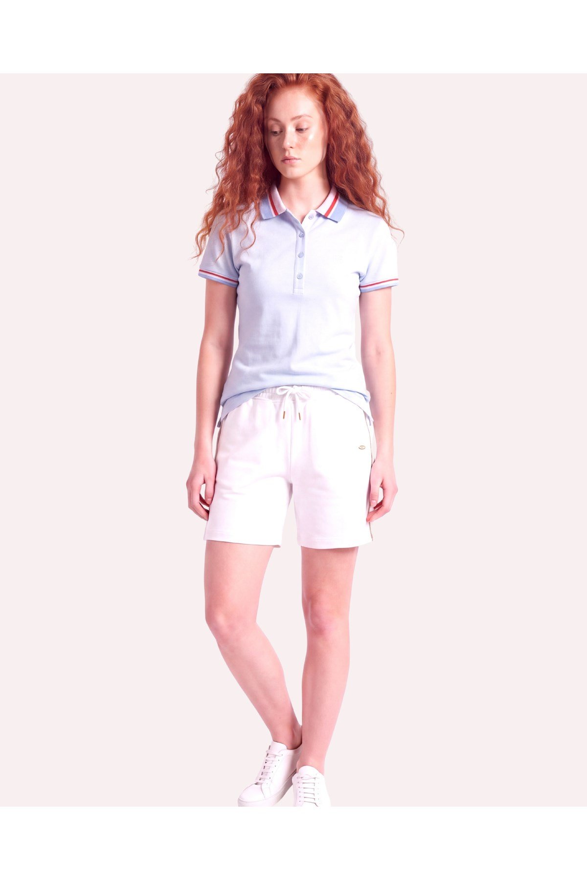 Kadın PP Eva Nakış Detaylı Ayaksız Yaka Slim Fit Polo Yaka T-Shirt