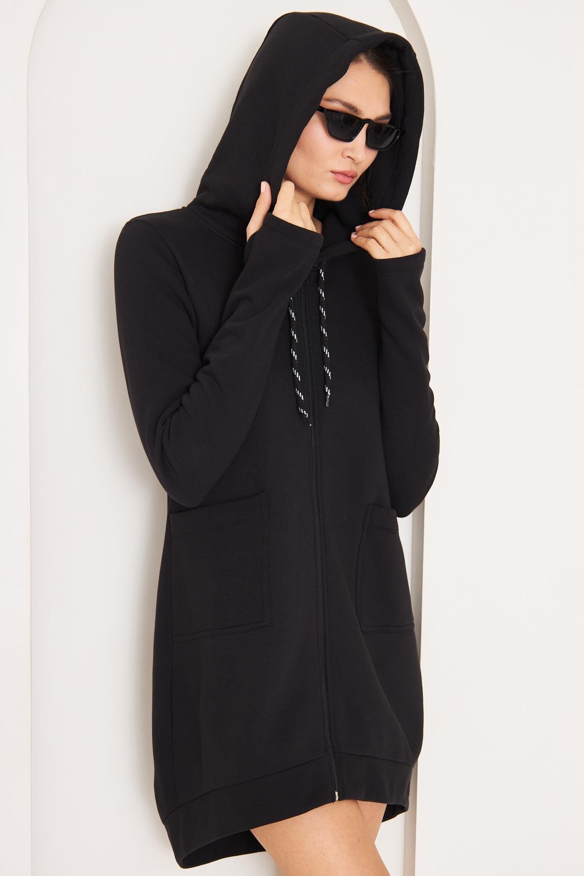 KAPÜŞONLU PARMAK GEÇMELİ KOL TRENC SWEAT