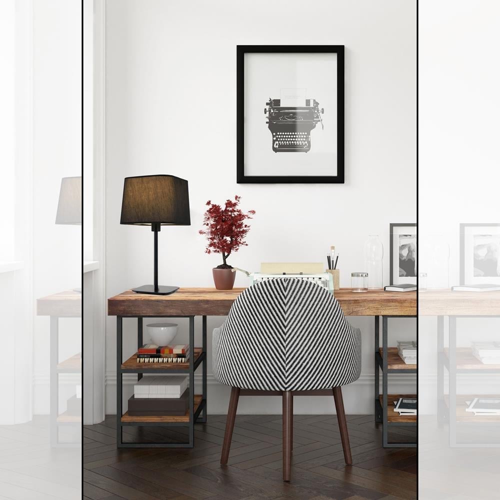 Avonni, 9071 Ailesi Siyah Boyalı Masa Lambası