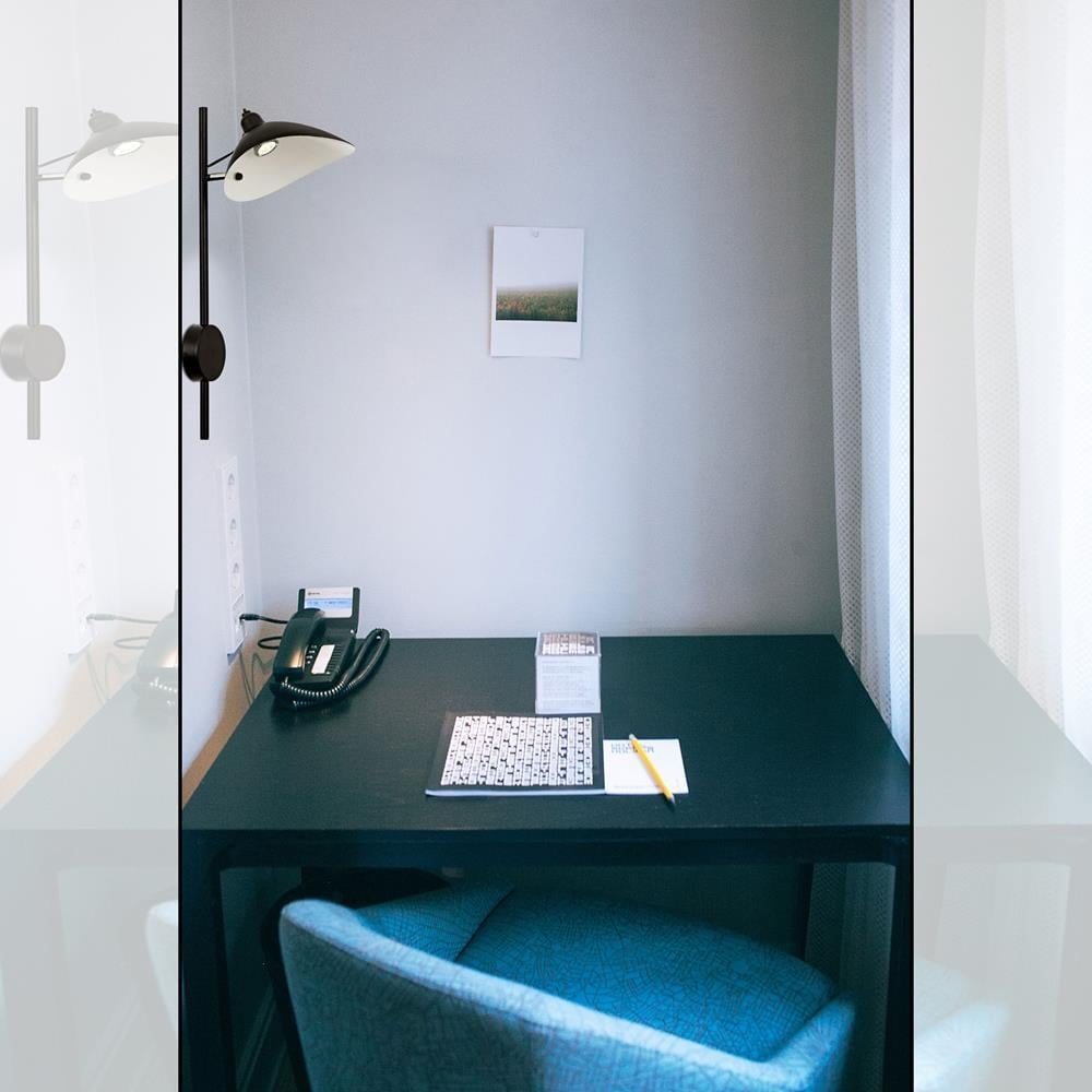 Avonni, 9127 Ailesi Siyah Boyalı Aplik