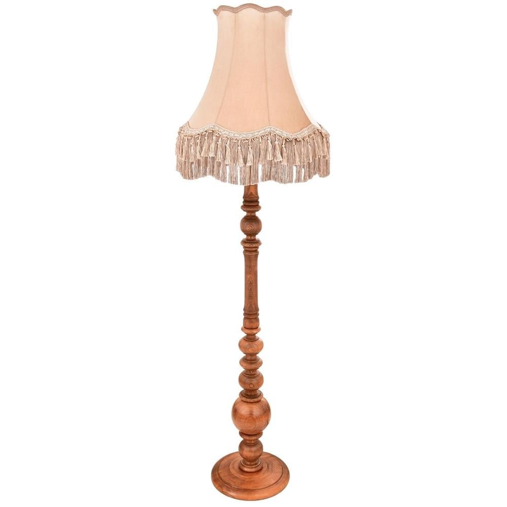 Avonni, 9145 Ailesi Ceviz Boyalı Masa Lambası