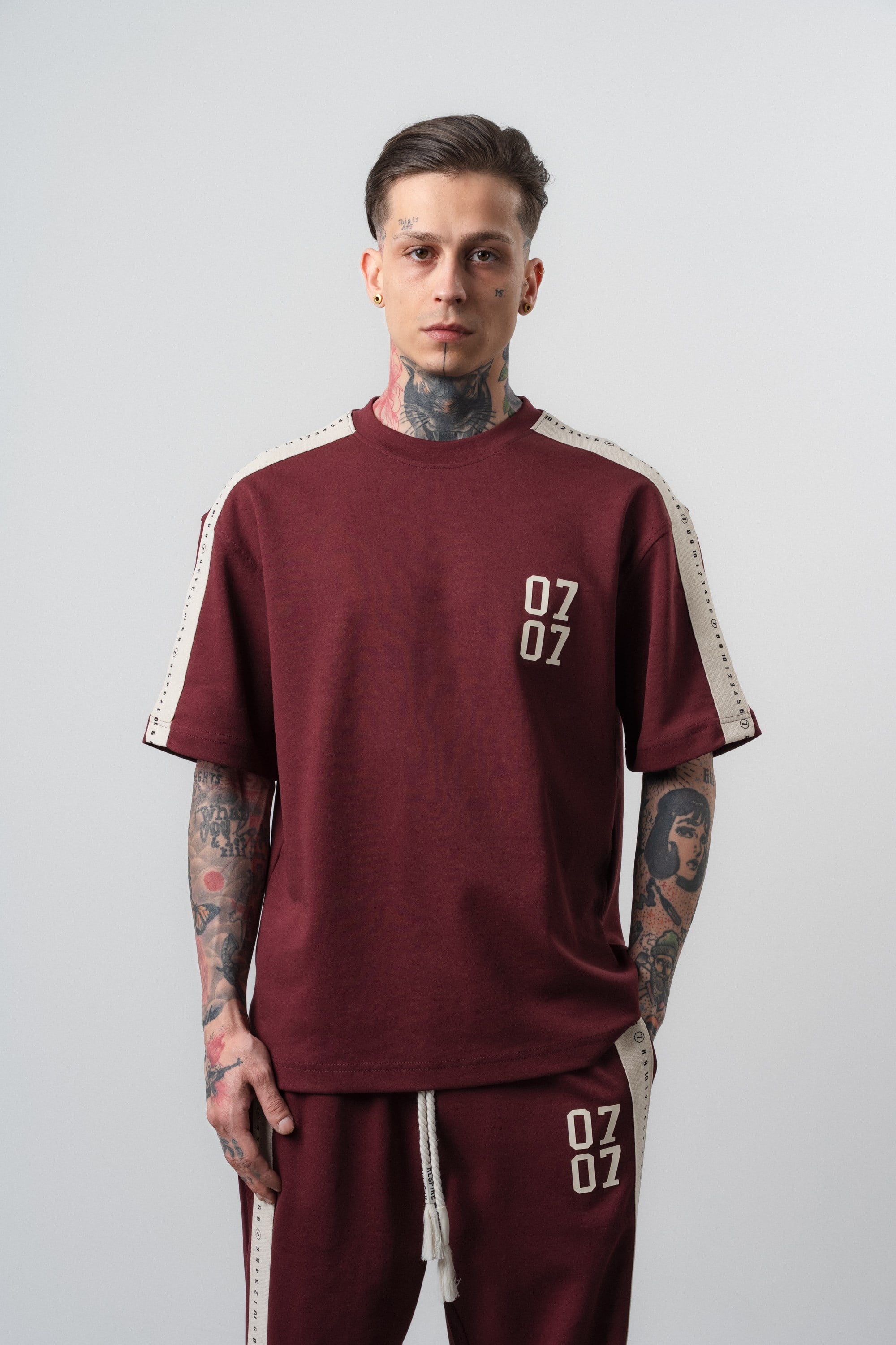 Erkek 07 Şerit Detaylı Regular Fit T-Shirt Bordo