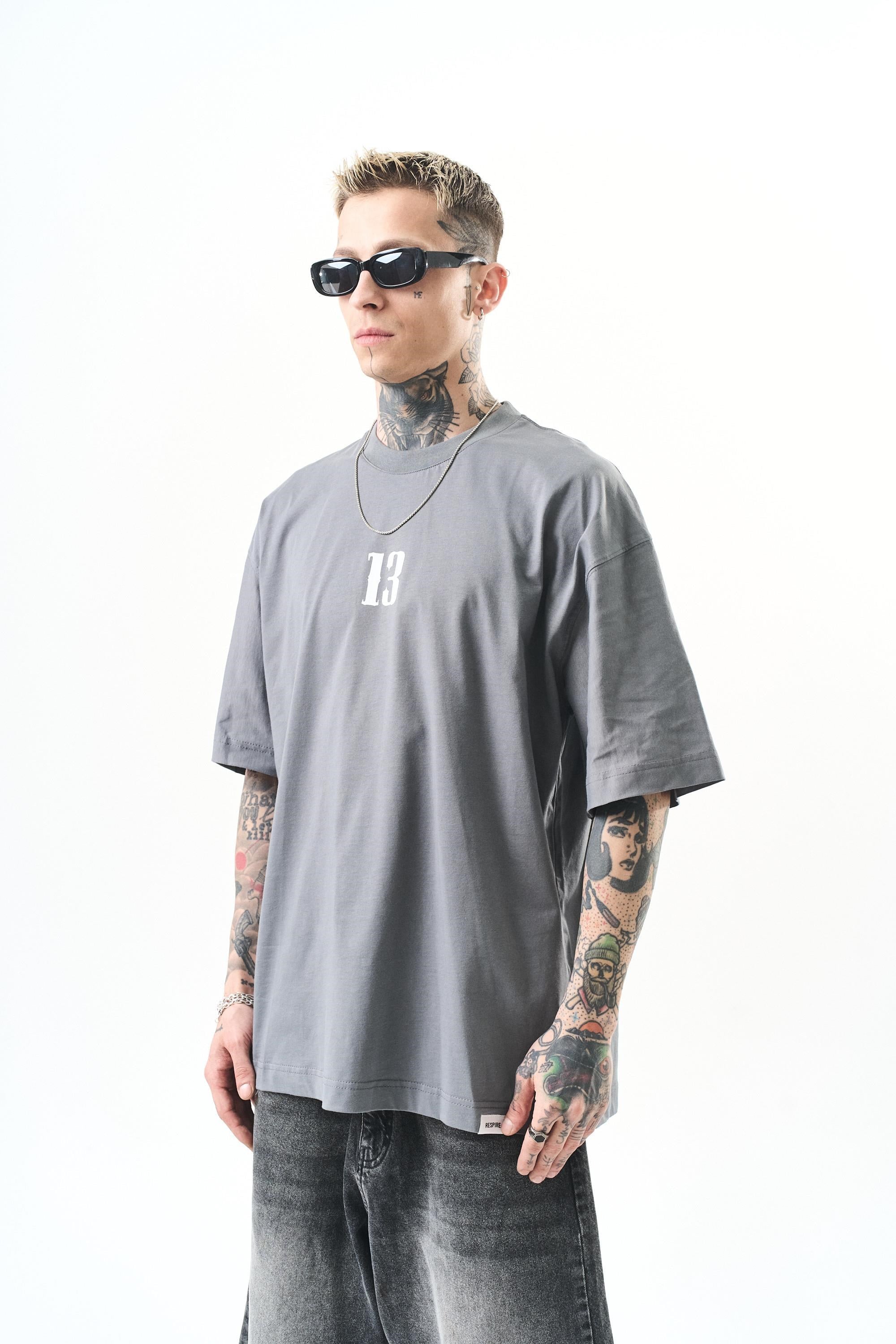 erkek-13-baskili-oversize-t-shirt-fume-2d-b80.jpg
