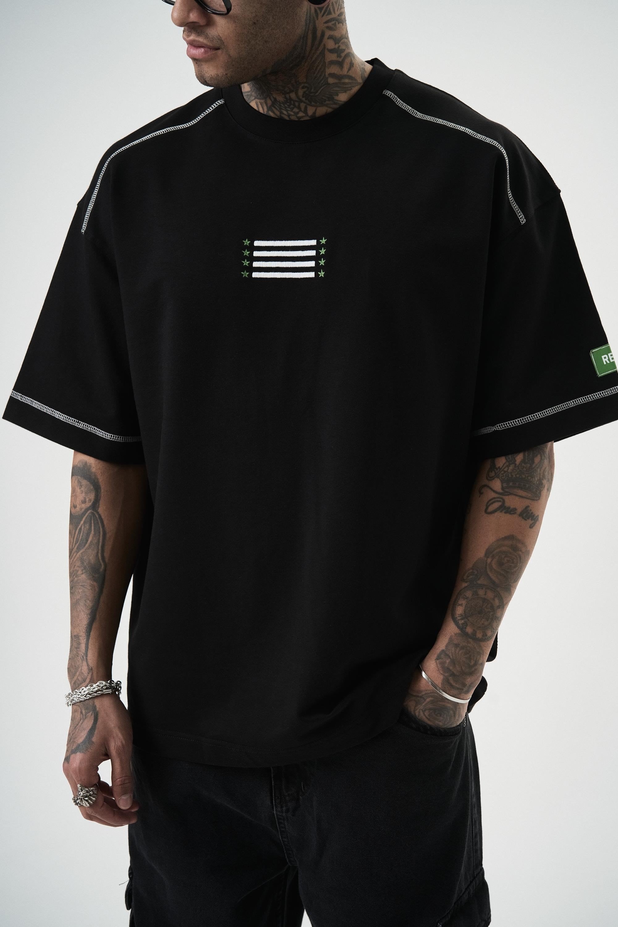 erkek-22-yazili-nakisli-oversize-t-shi-7541a4.jpg
